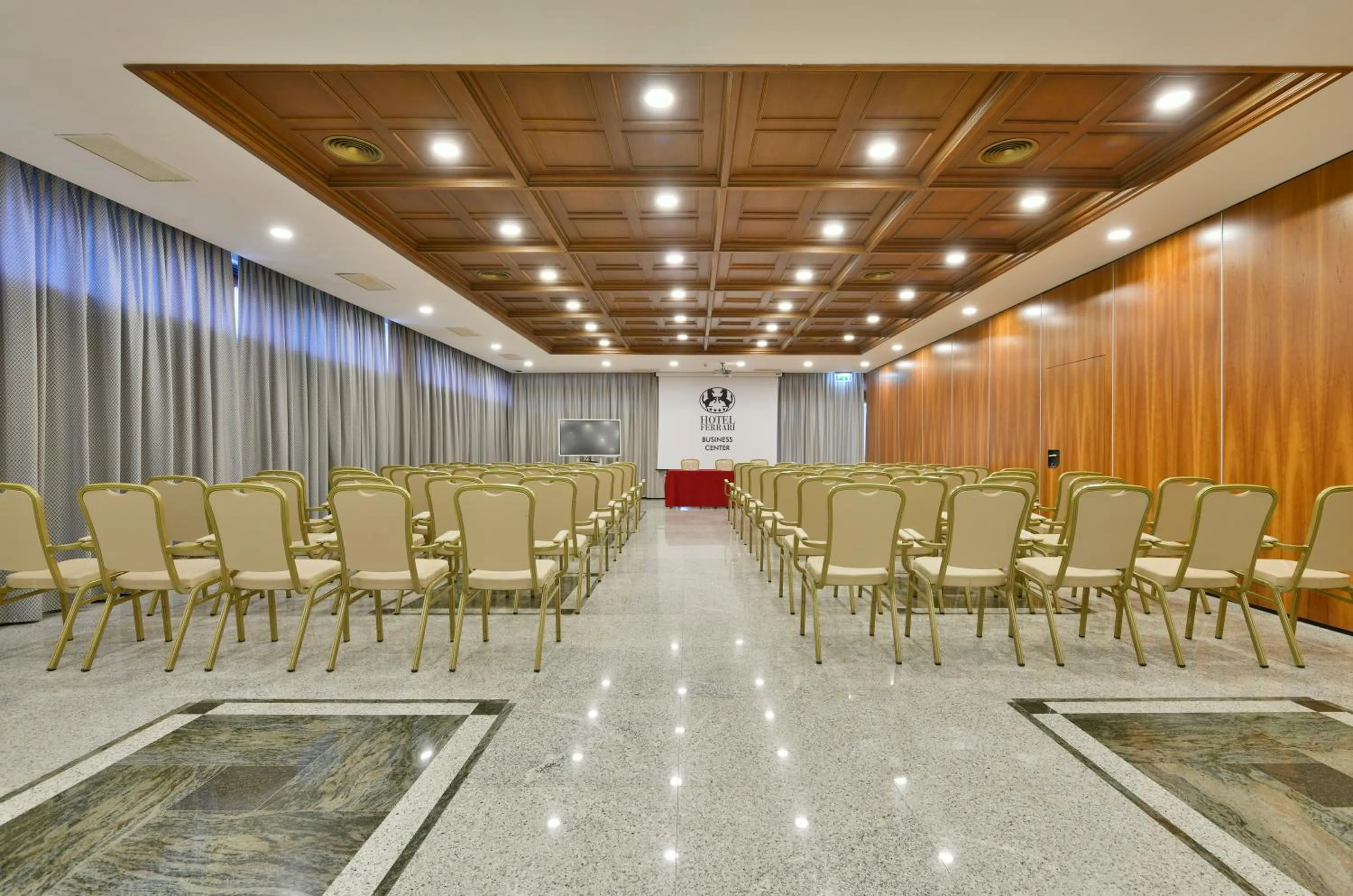 Business facilities in Best Western Hotel Ferrari