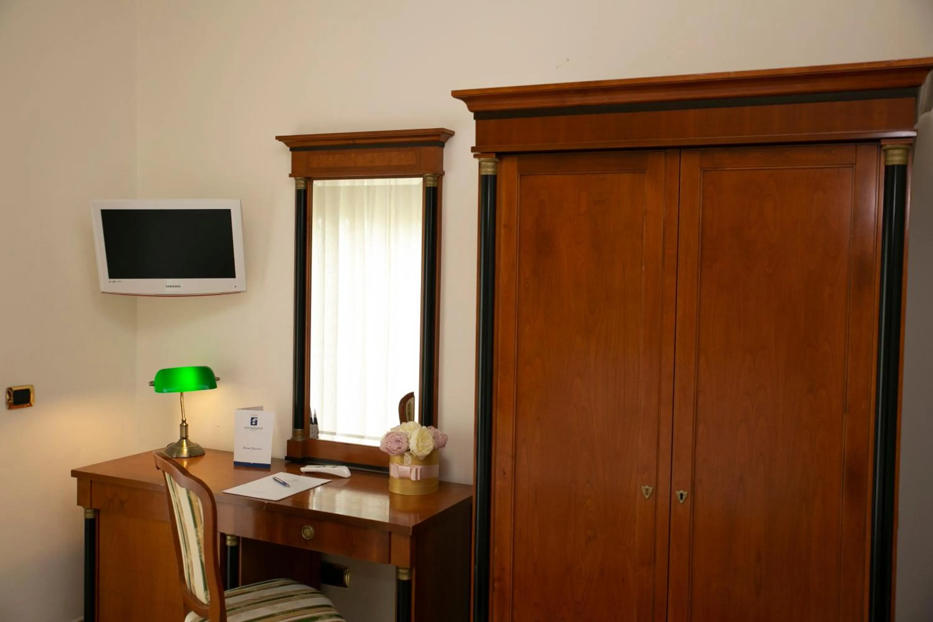 TV and multimedia in Resort Santangelo & SPA