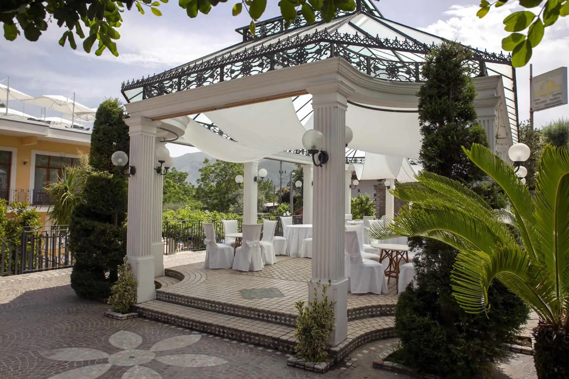 Restaurant/places to eat in Resort Santangelo & SPA