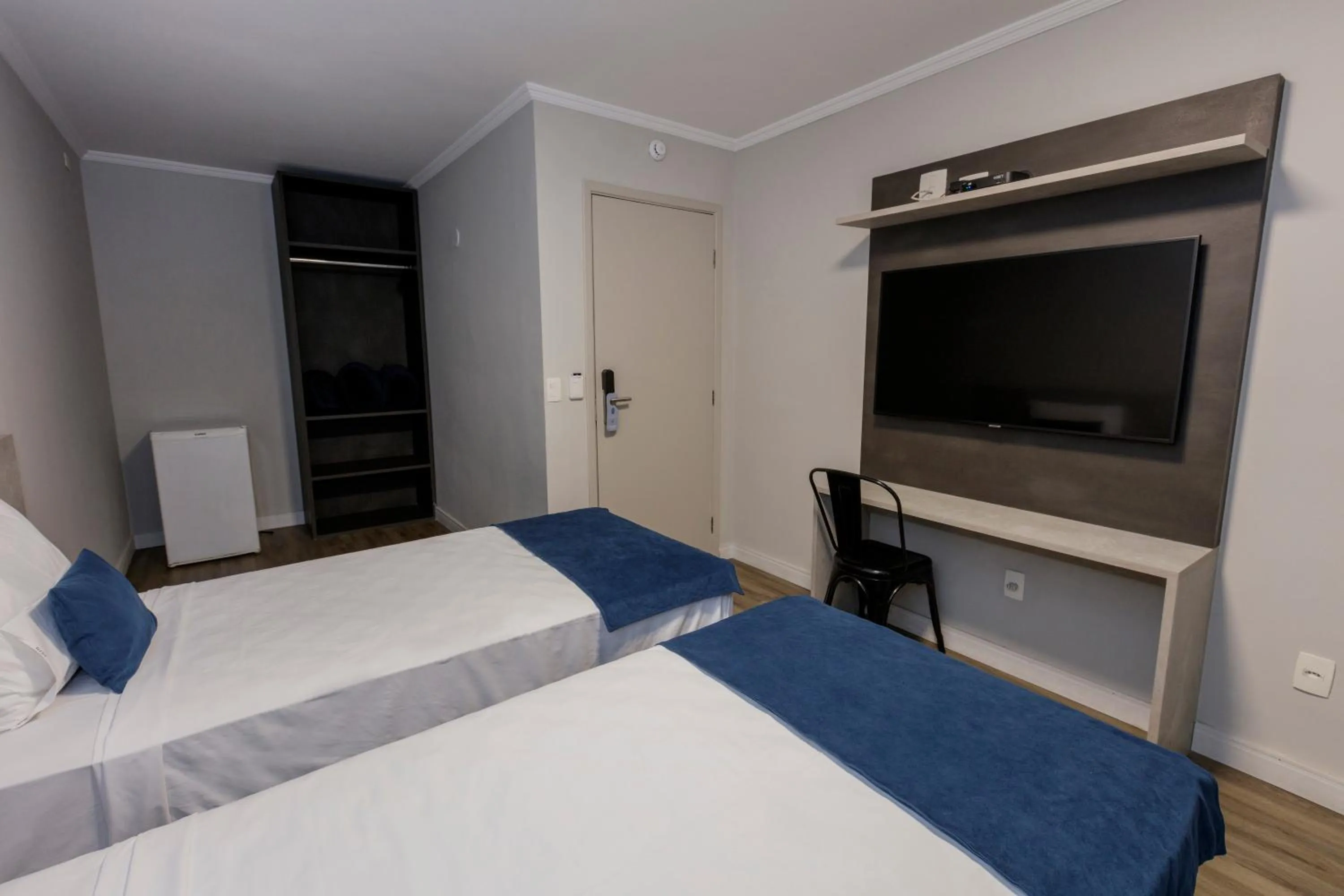 TV and multimedia, Bed in Hotel Bella Paulista