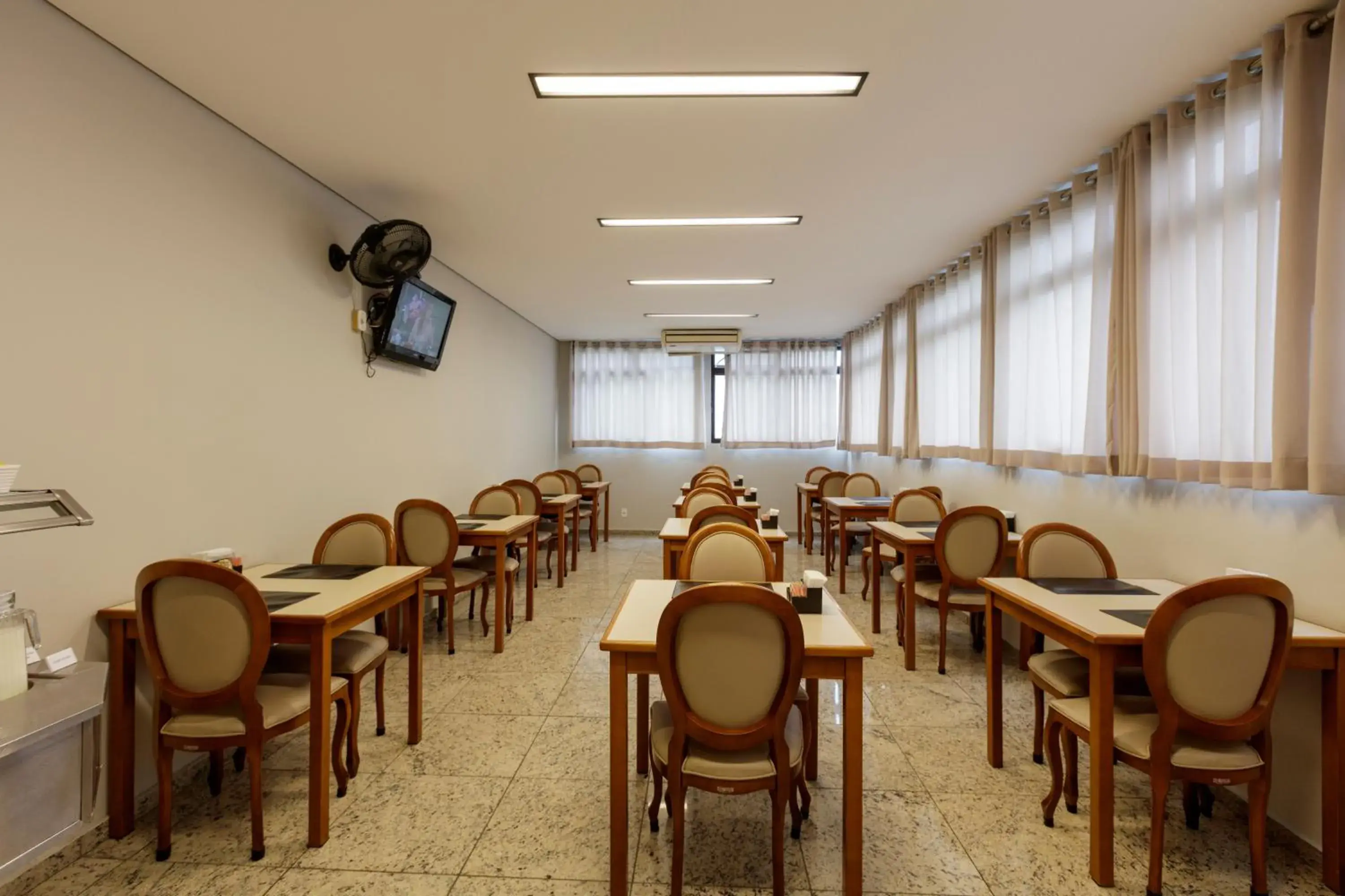 Restaurant/places to eat in Hotel Bella Paulista Restaurant/places to eat in Hotel Bella Paulista