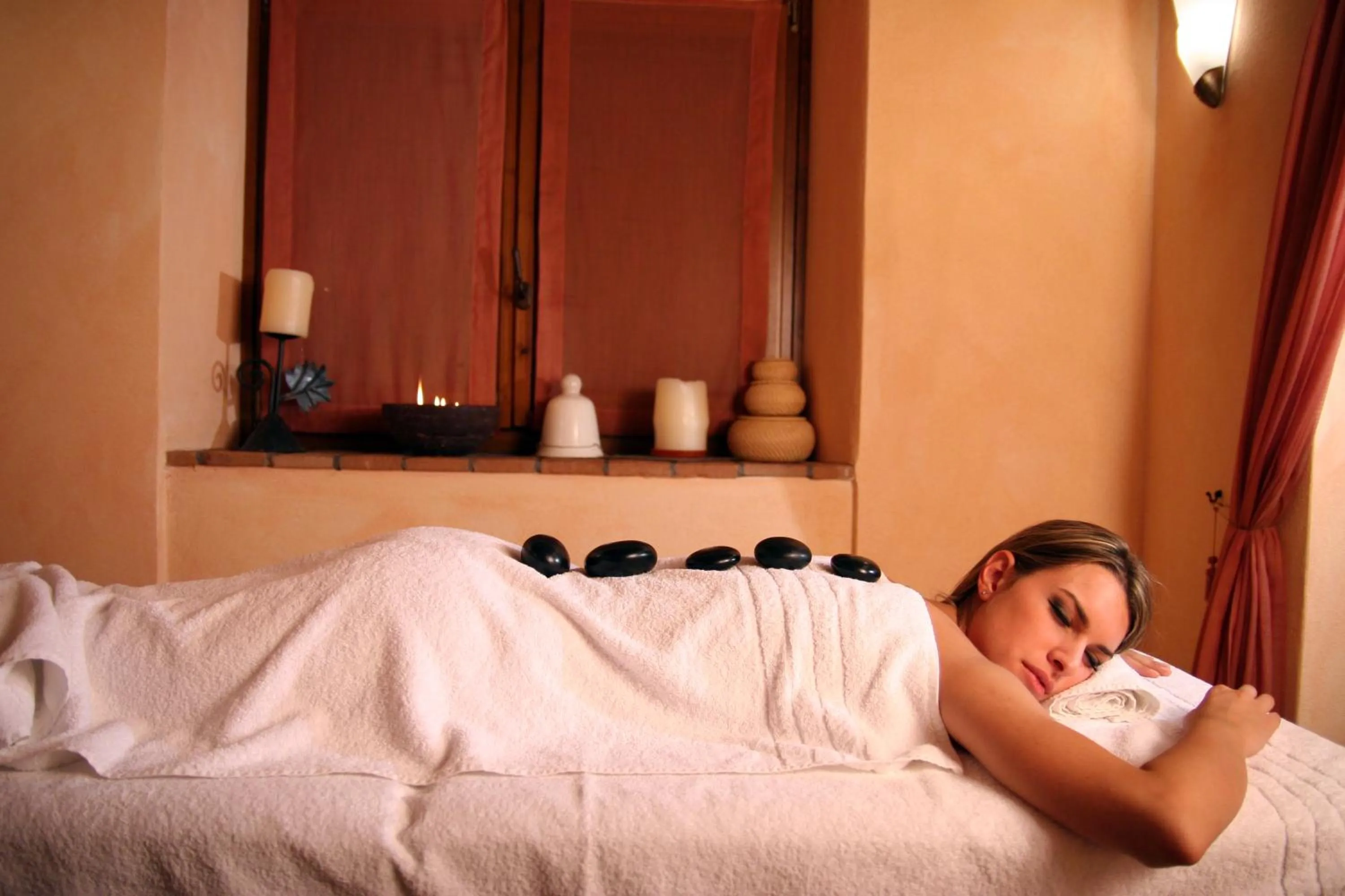 Massage, Bed in La Melosa Resort & Spa - Adults Only