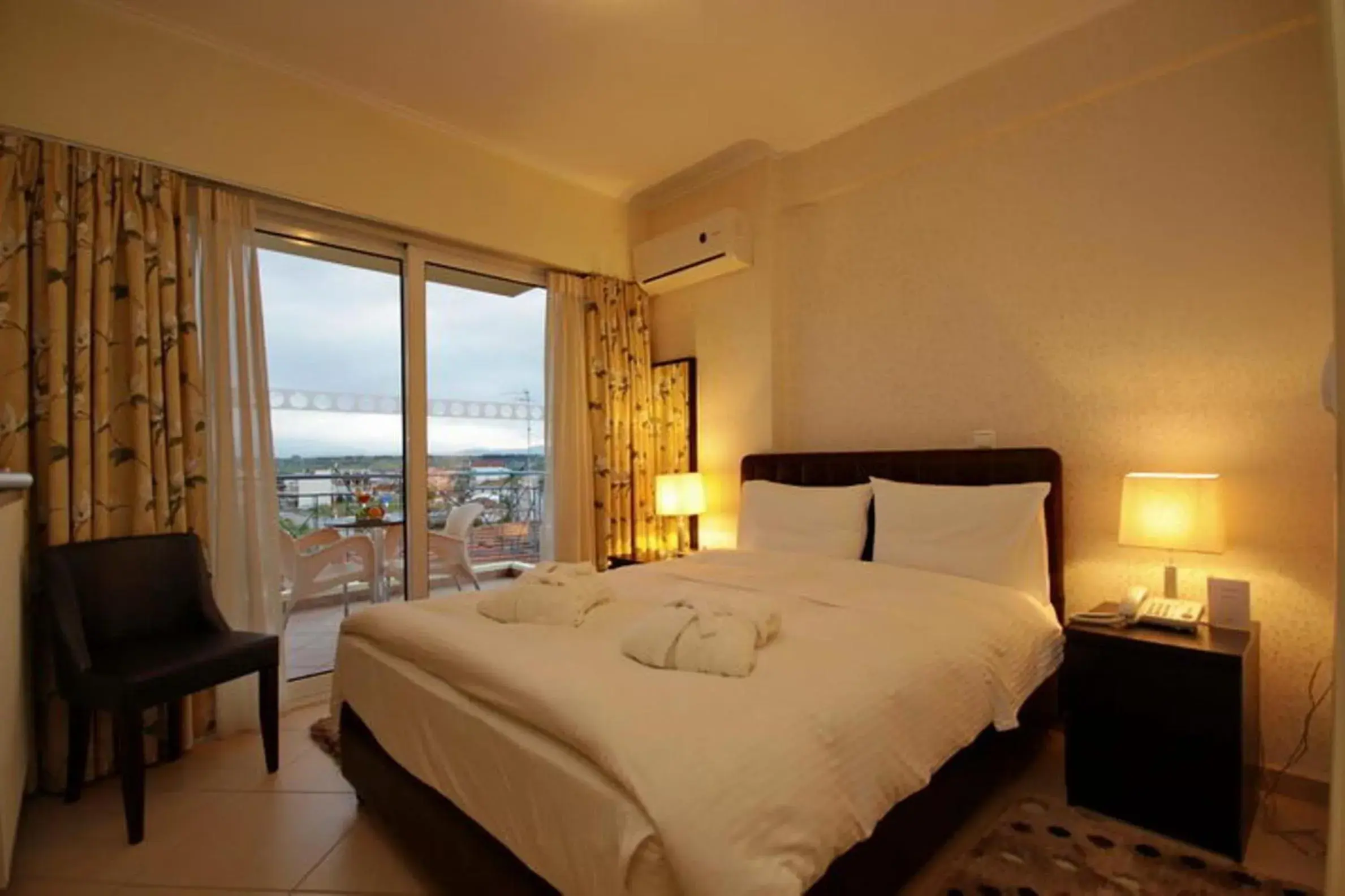 Double Room in Palatino Rooms & Apartments Double Room in Palatino Rooms & Apartments