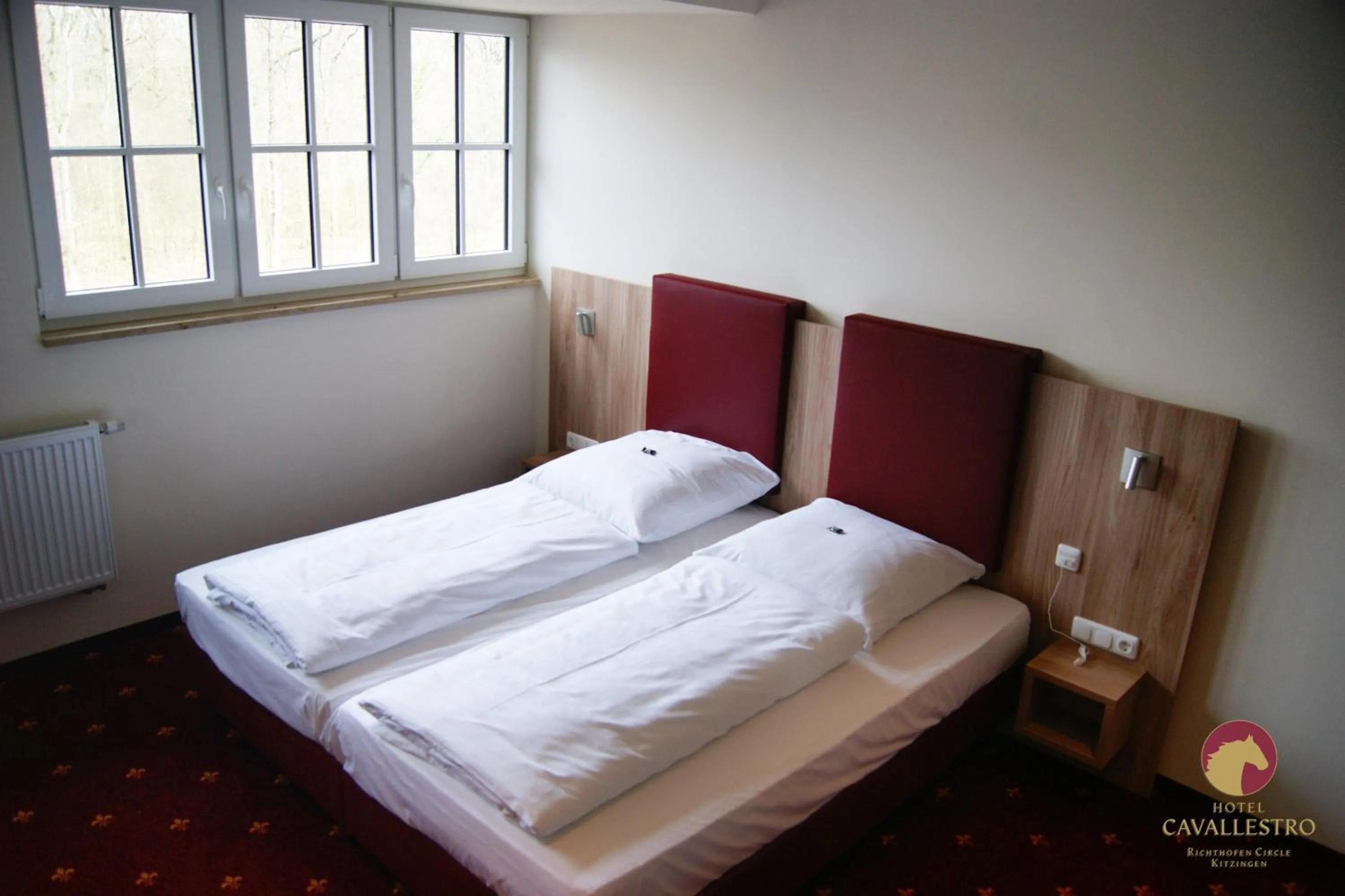 Text overlay, Bed in Cavallestro Classic