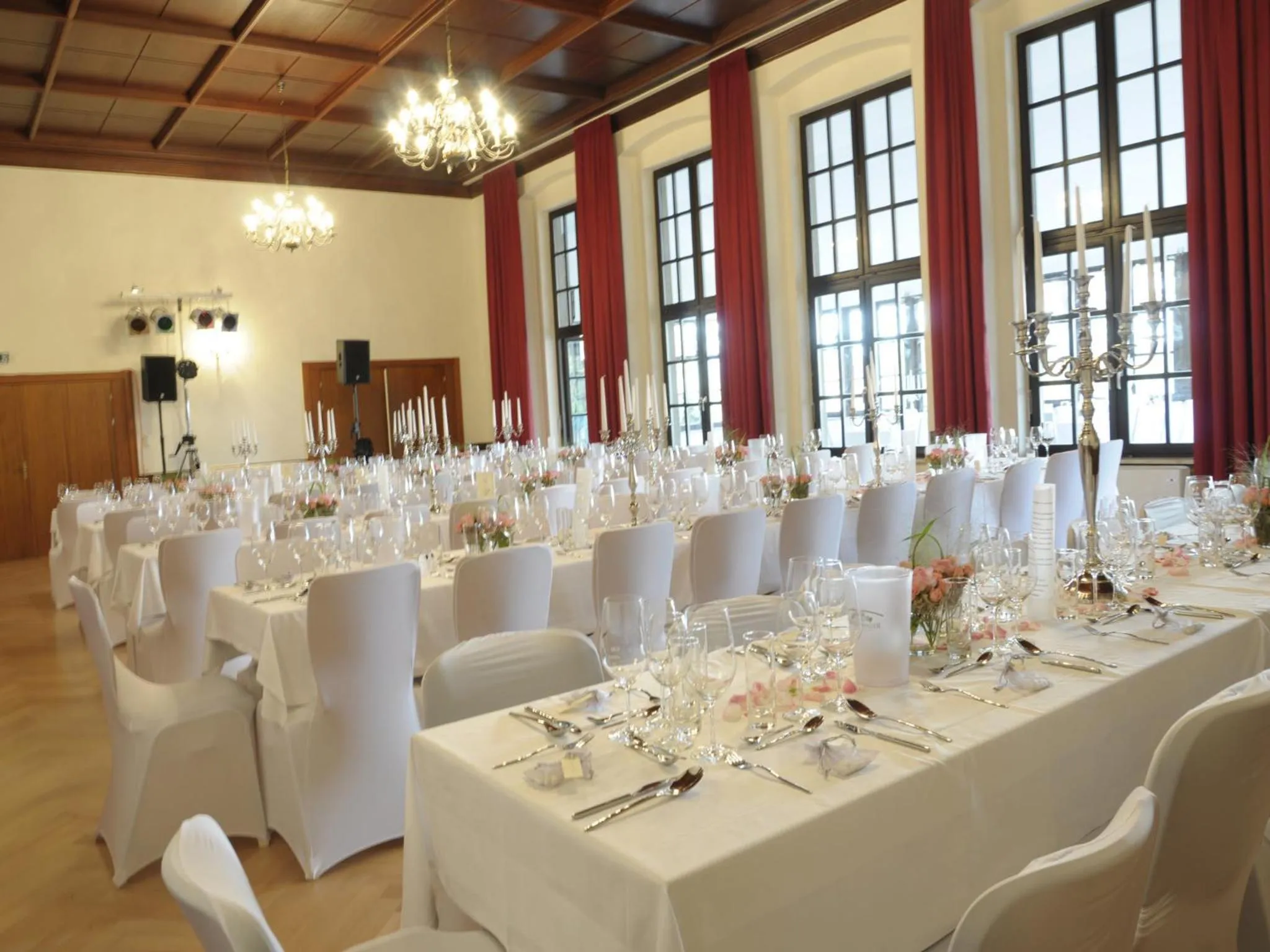 Banquet/Function facilities in Cavallestro Classic