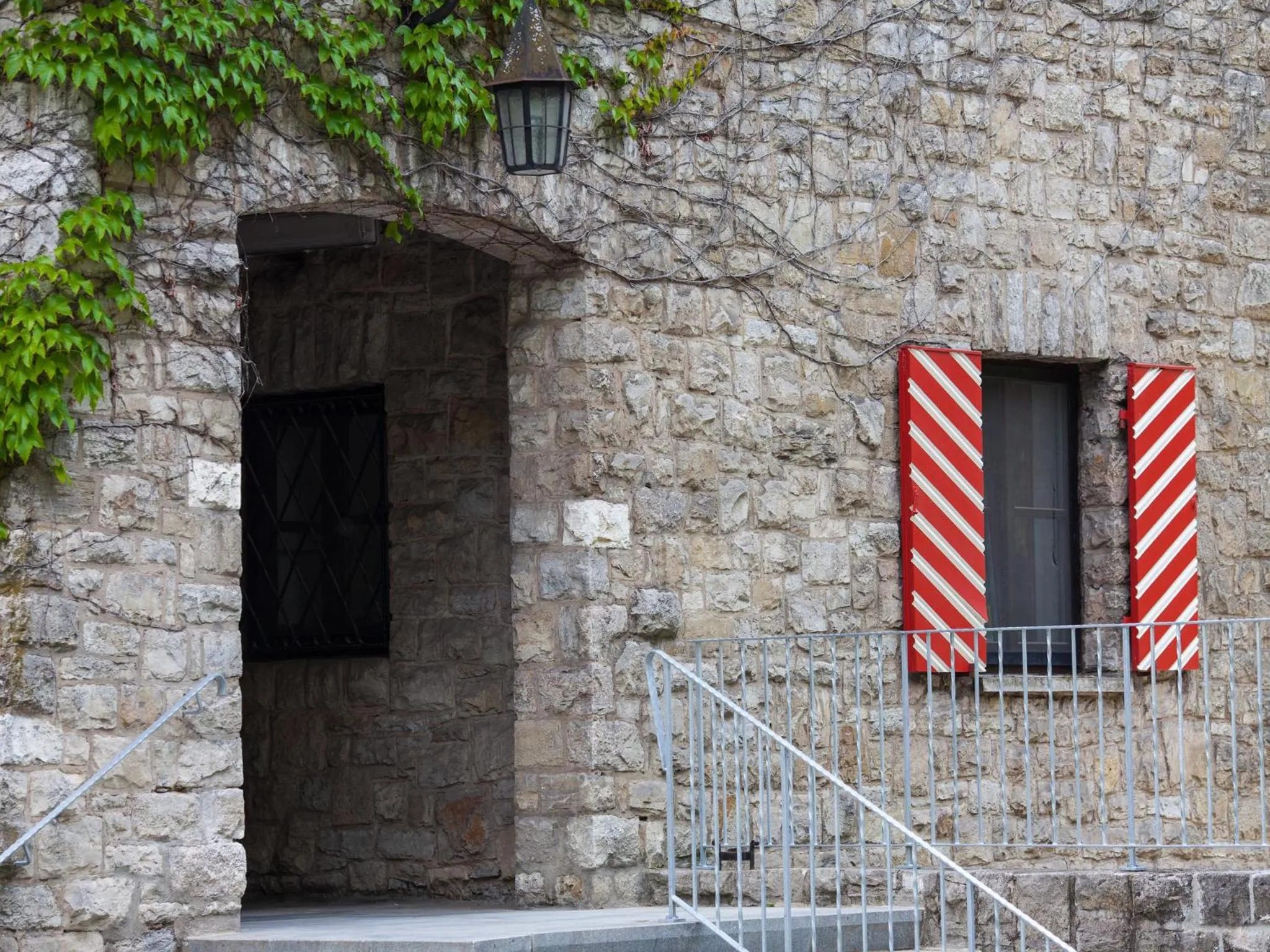 Facade/entrance in Cavallestro Classic