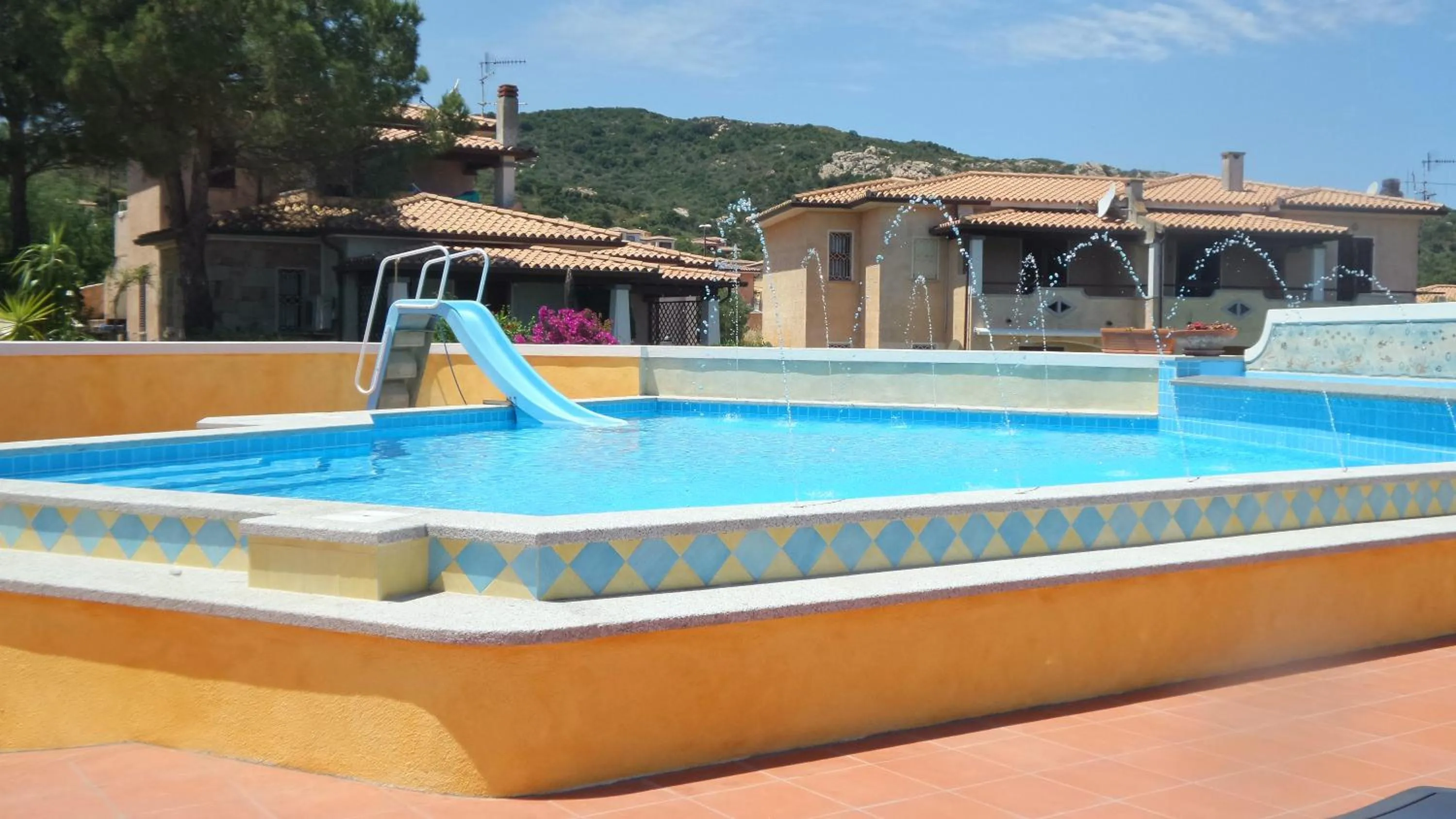Swimming pool in Residence Riva Azzurra