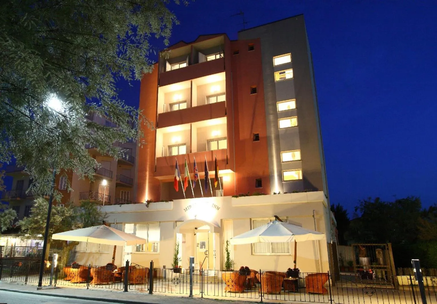 Facade/entrance in Miramare Inn Hotel