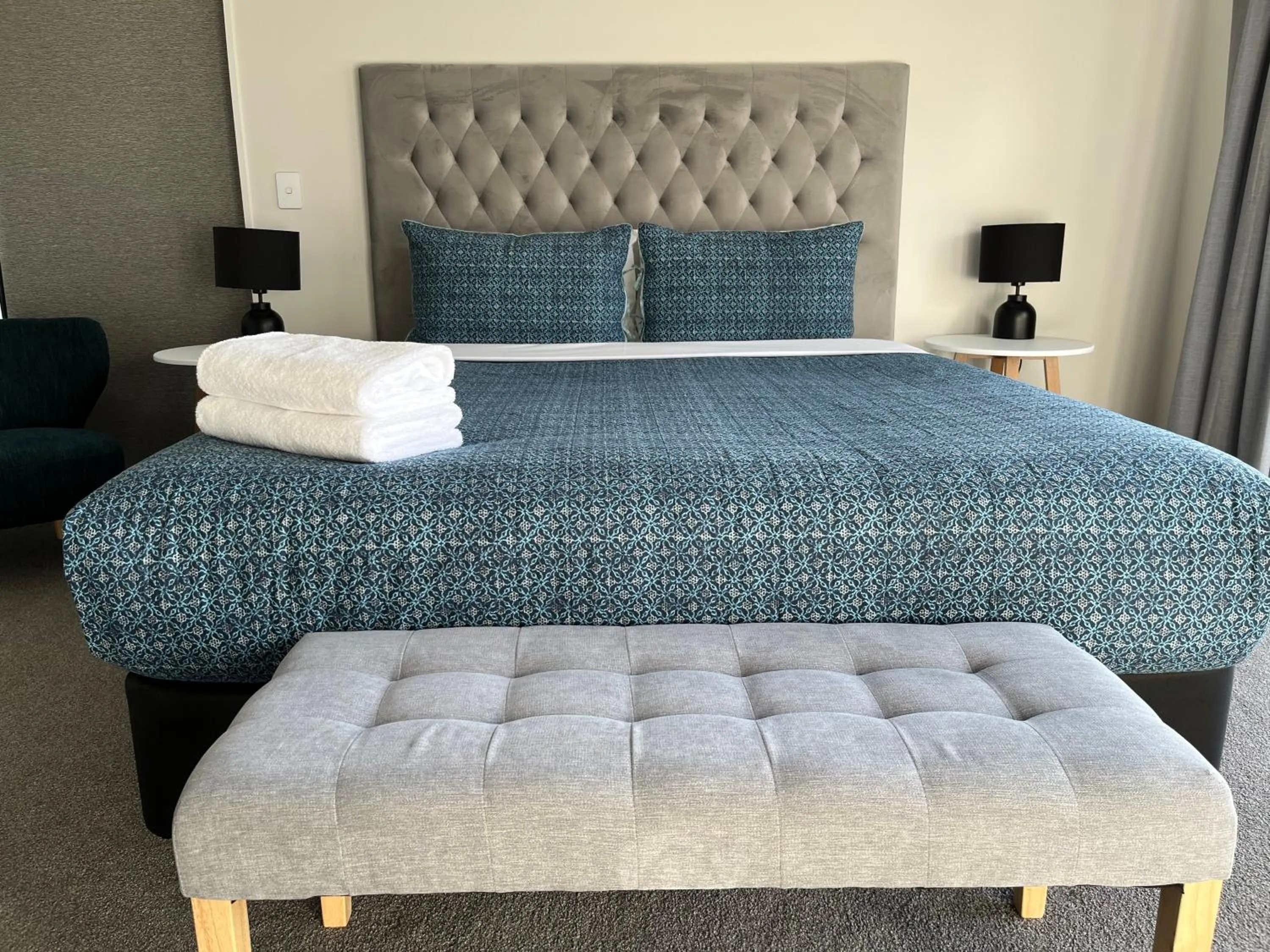 Bedroom, Bed in Catch n' Relax