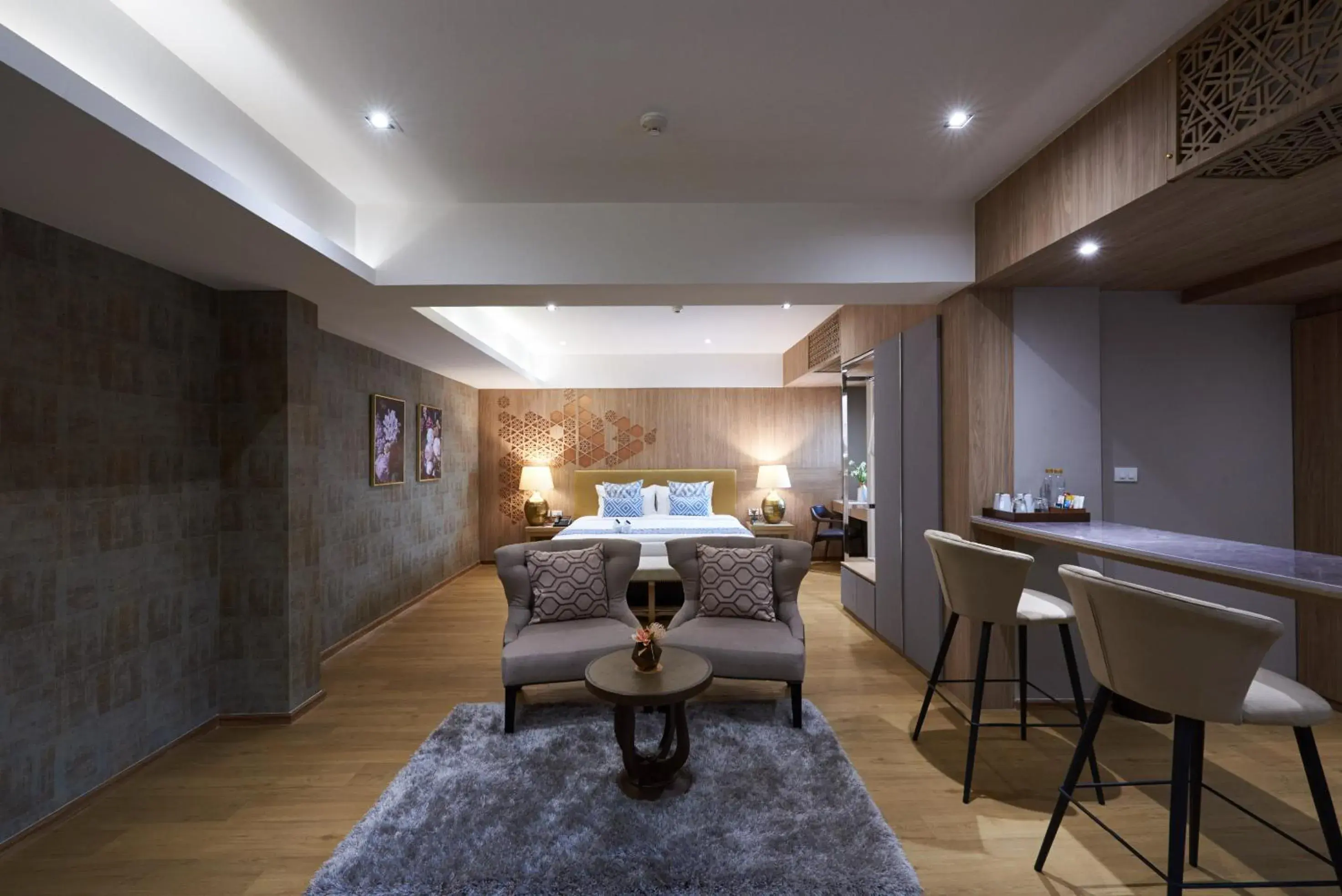 Bed in Almas Hotel Bangkok Bed in Almas Hotel Bangkok