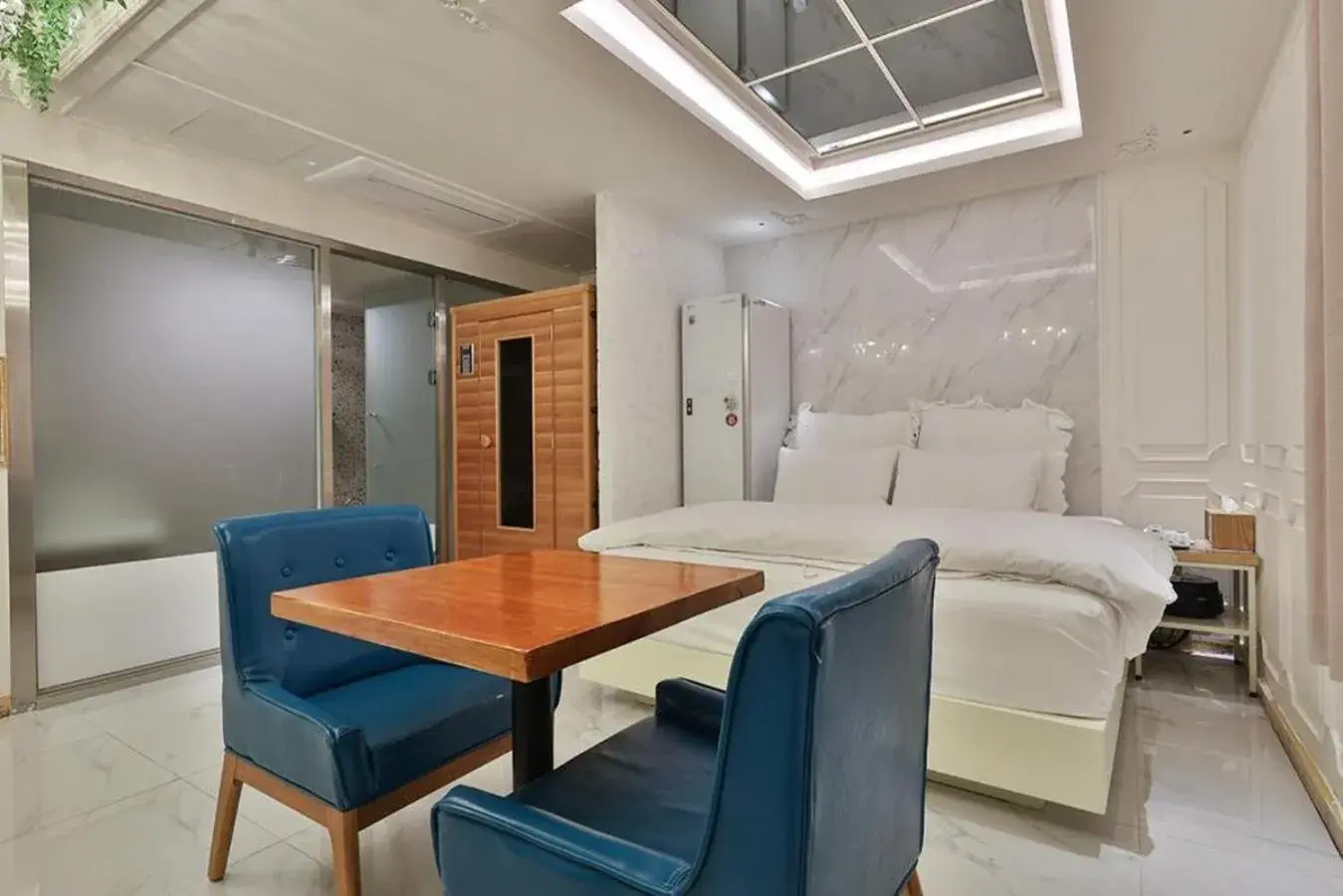 Bed in Daegu February Hotel DongdaeguStation Bed in Daegu February Hotel DongdaeguStation