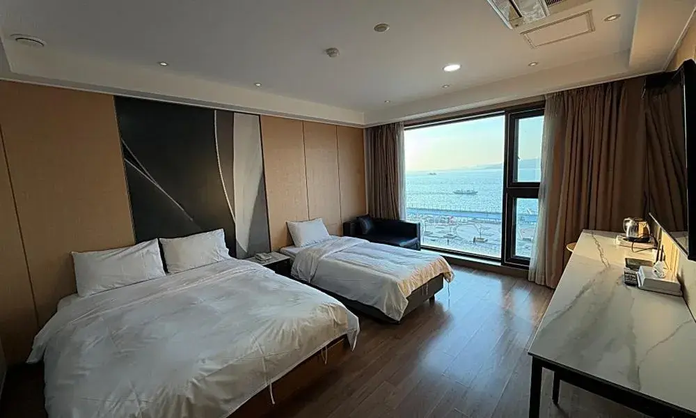 Bed in Wolmido Premiers Hotel Bed in Wolmido Premiers Hotel