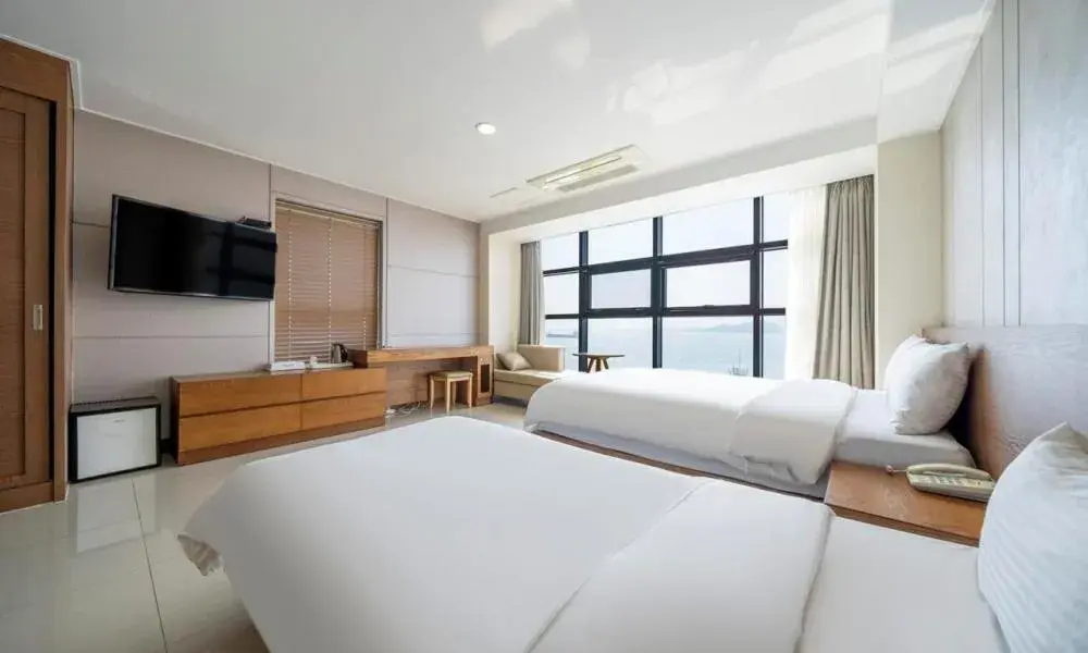 Bed in Wolmido Premiers Hotel Bed in Wolmido Premiers Hotel