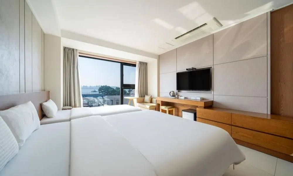 Bed in Wolmido Premiers Hotel