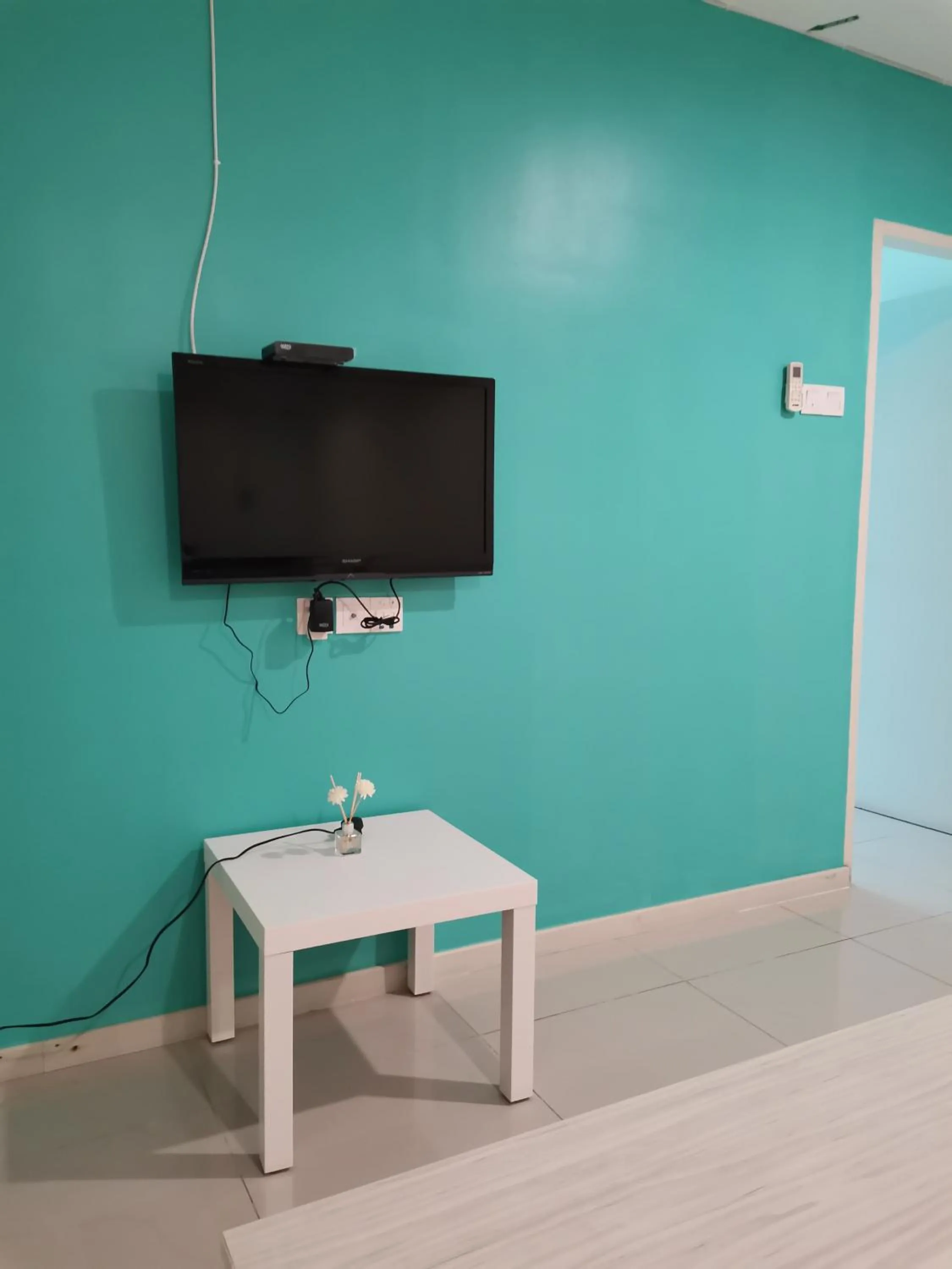 Peaceful 1-bedroom unit at Marina Island by JoMy Homestay