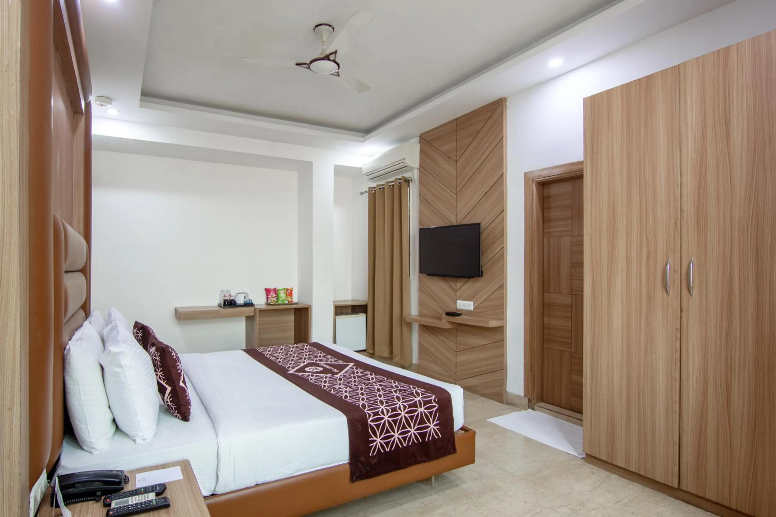 Bed in The Lohmod- Boutique Hotel At Delhi Airport