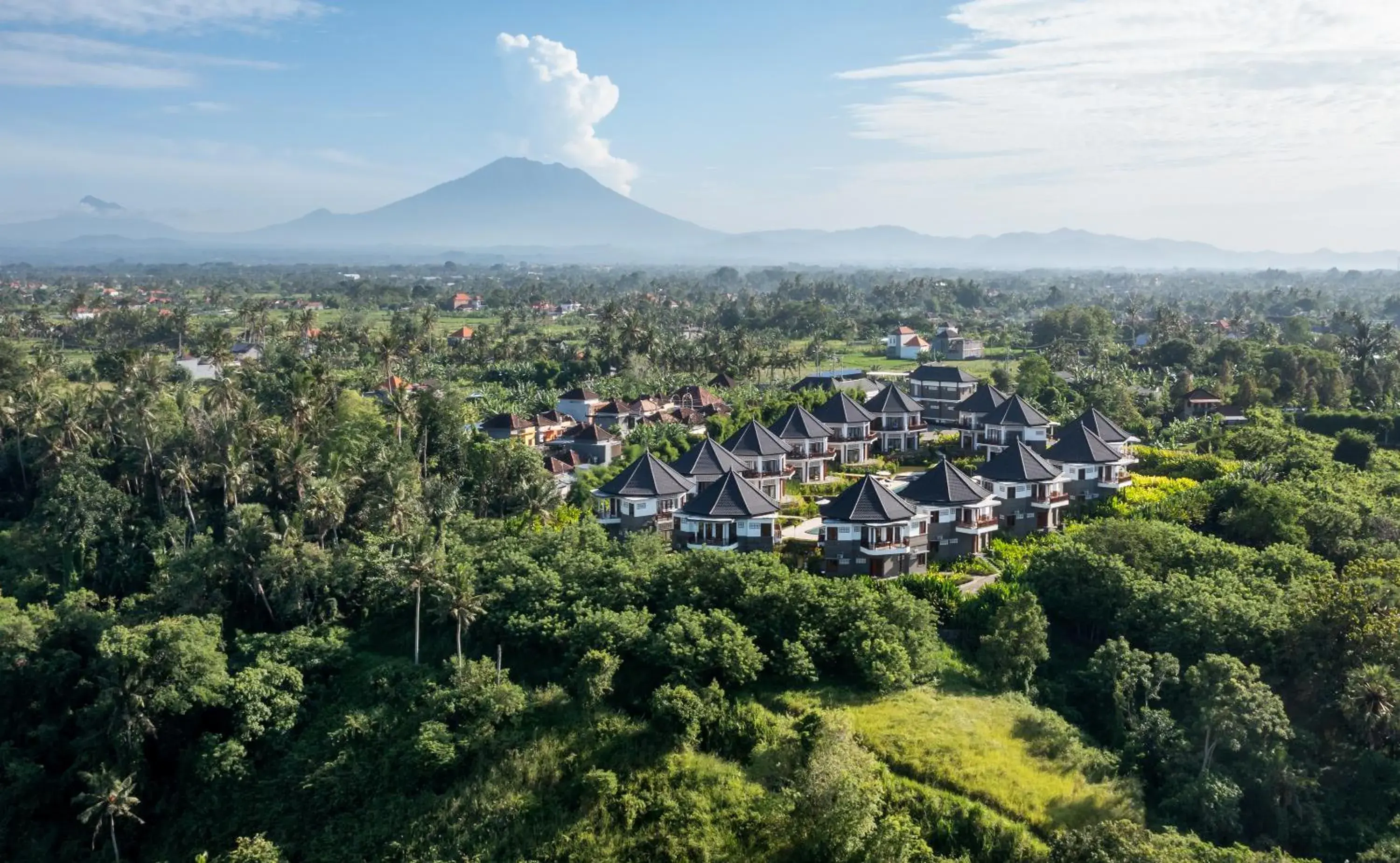 Property building in Swan Paradise A Pramana Experience Property building in Swan Paradise A Pramana Experience