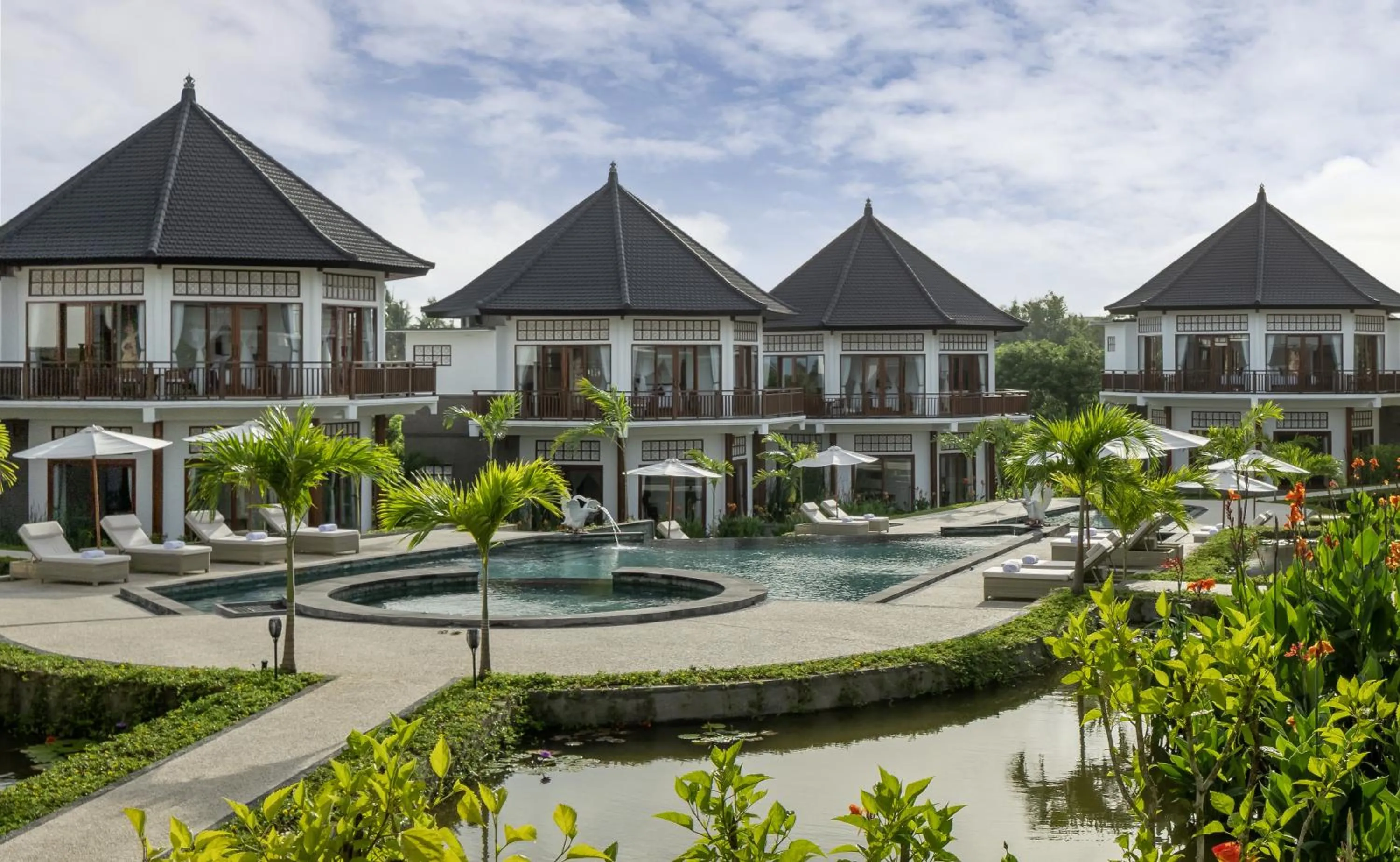 Property building in Swan Paradise A Pramana Experience