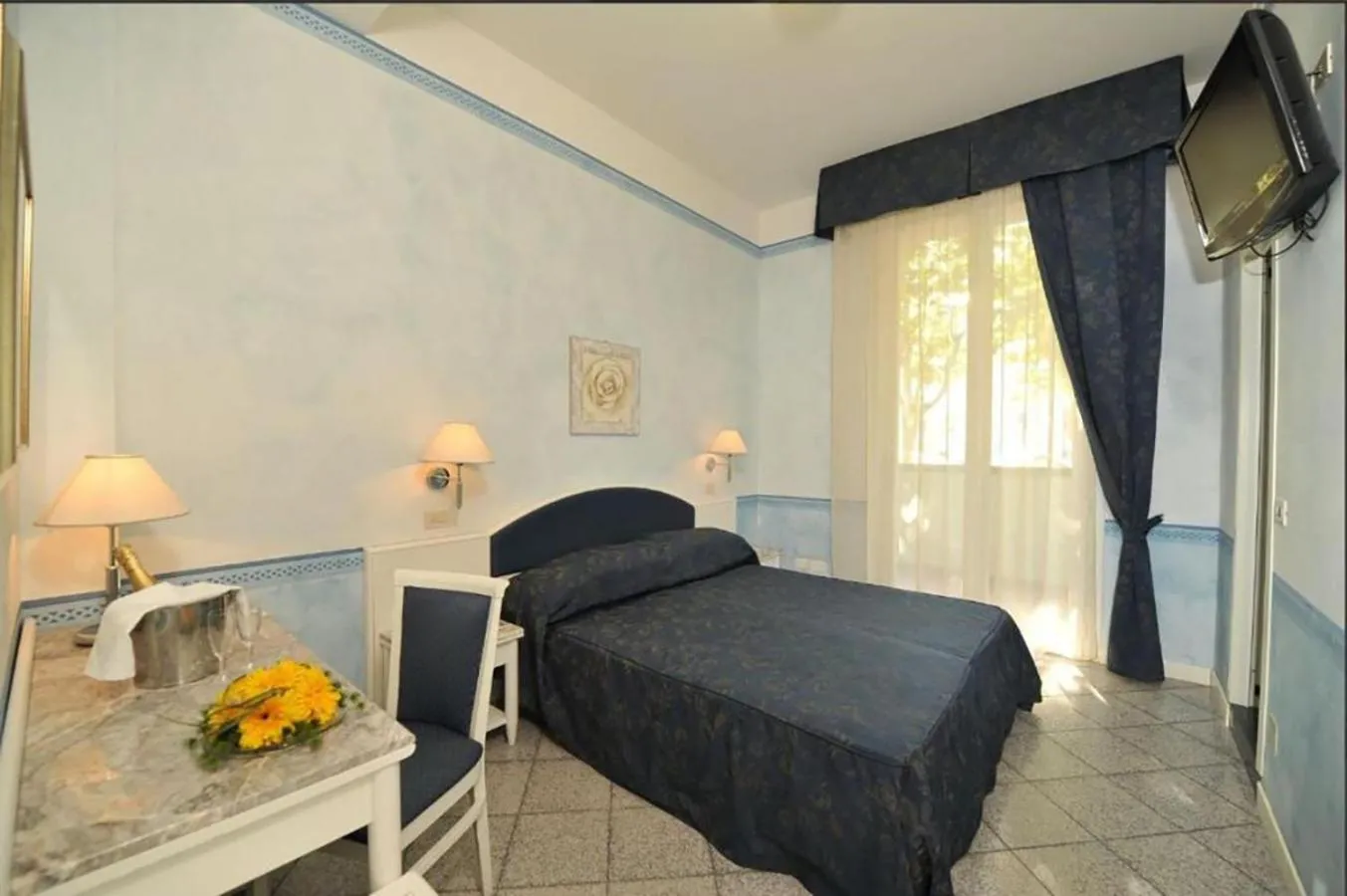 Bedroom, Bed in Hotel Rosalba - Valentini Family Village