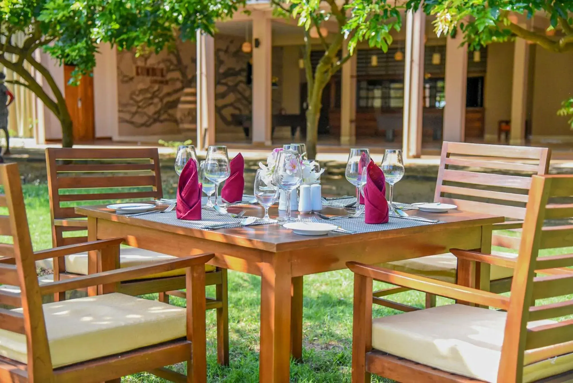 Restaurant/places to eat in Breeze Pasikudah Restaurant/places to eat in Breeze Pasikudah