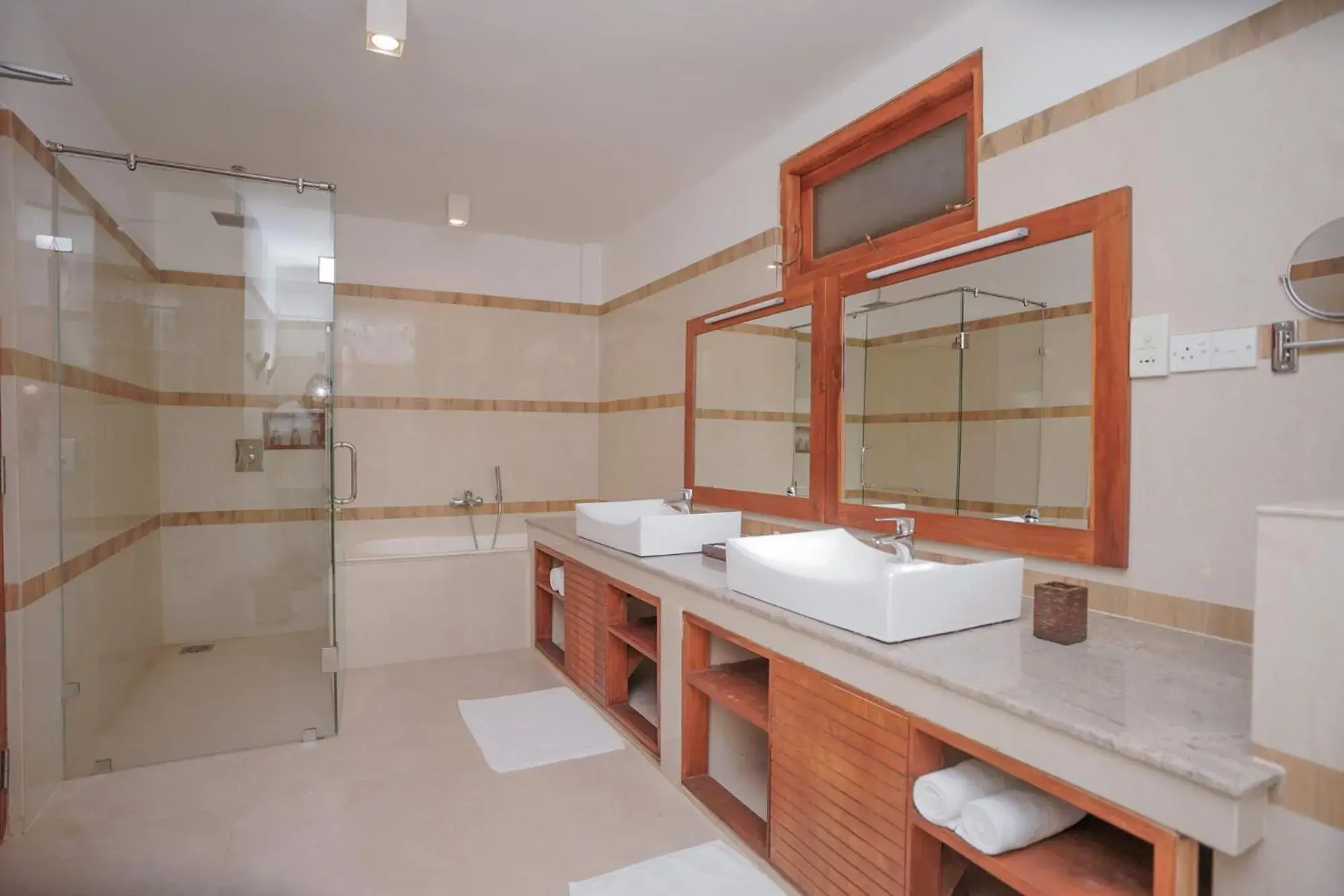 Bathroom in Breeze Pasikudah Bathroom in Breeze Pasikudah