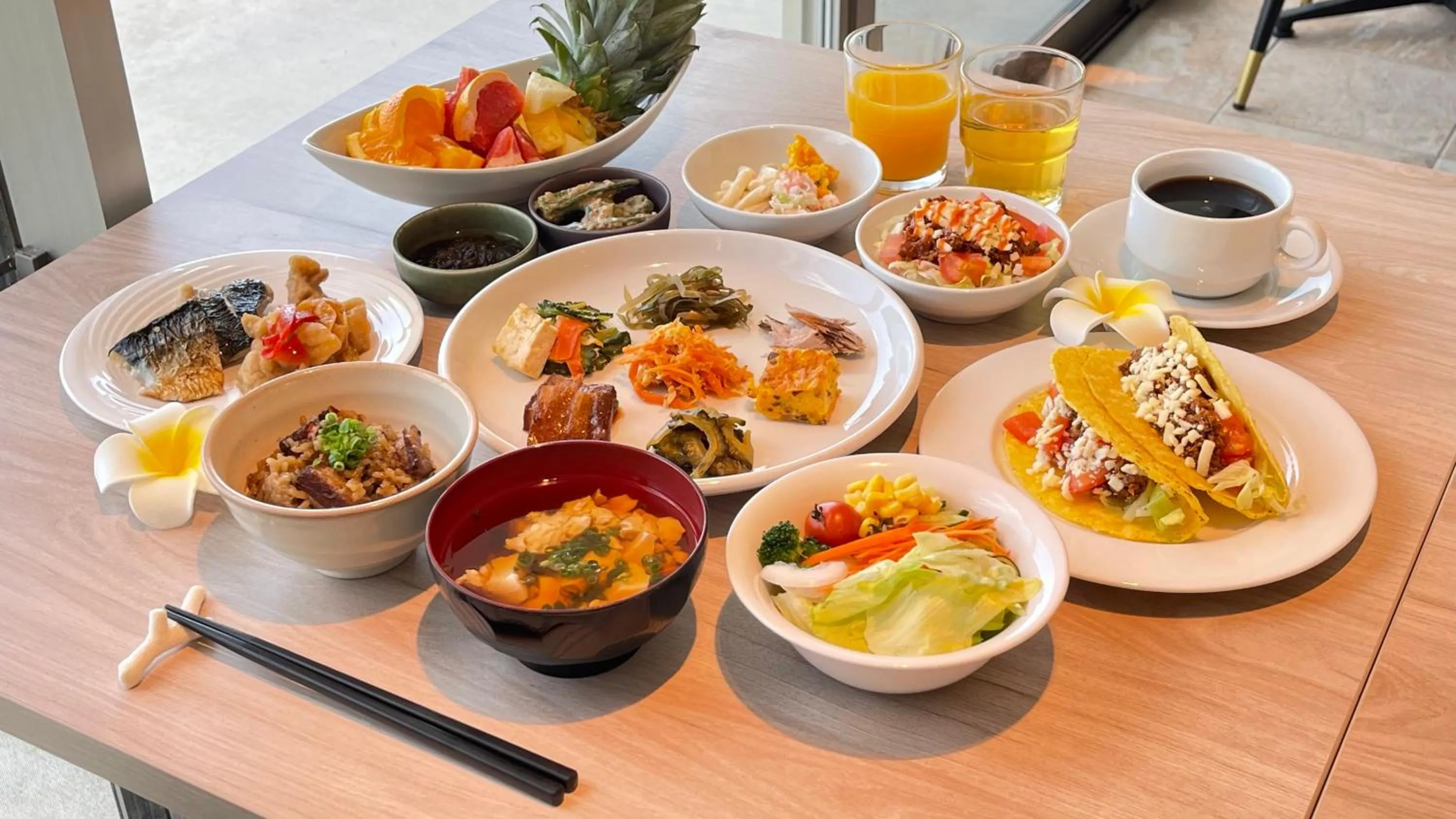 Restaurant/places to eat in Watermark Hotel Okinawa Miyakojima