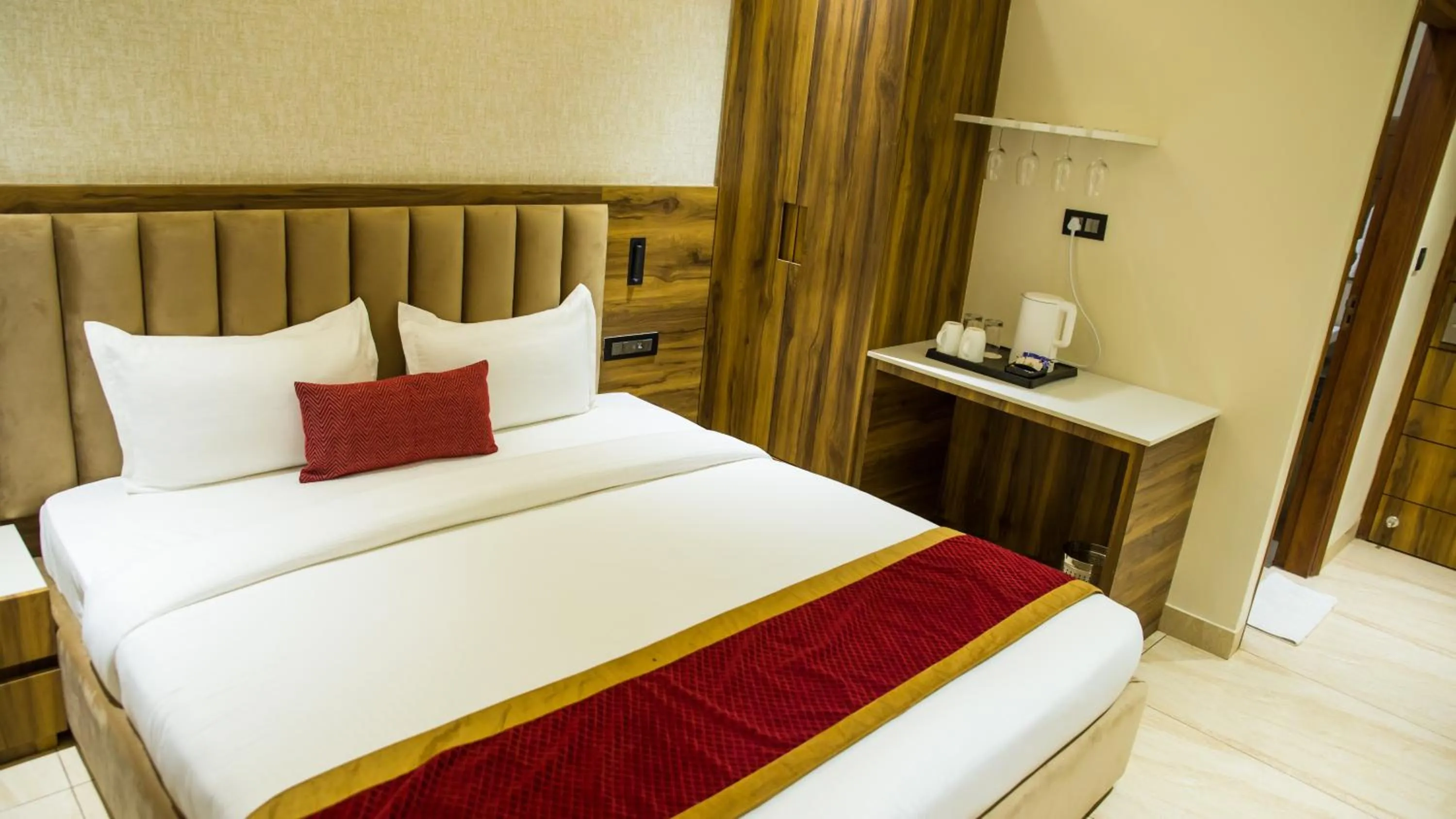 Bed in Royal 9 hotel & Banquet