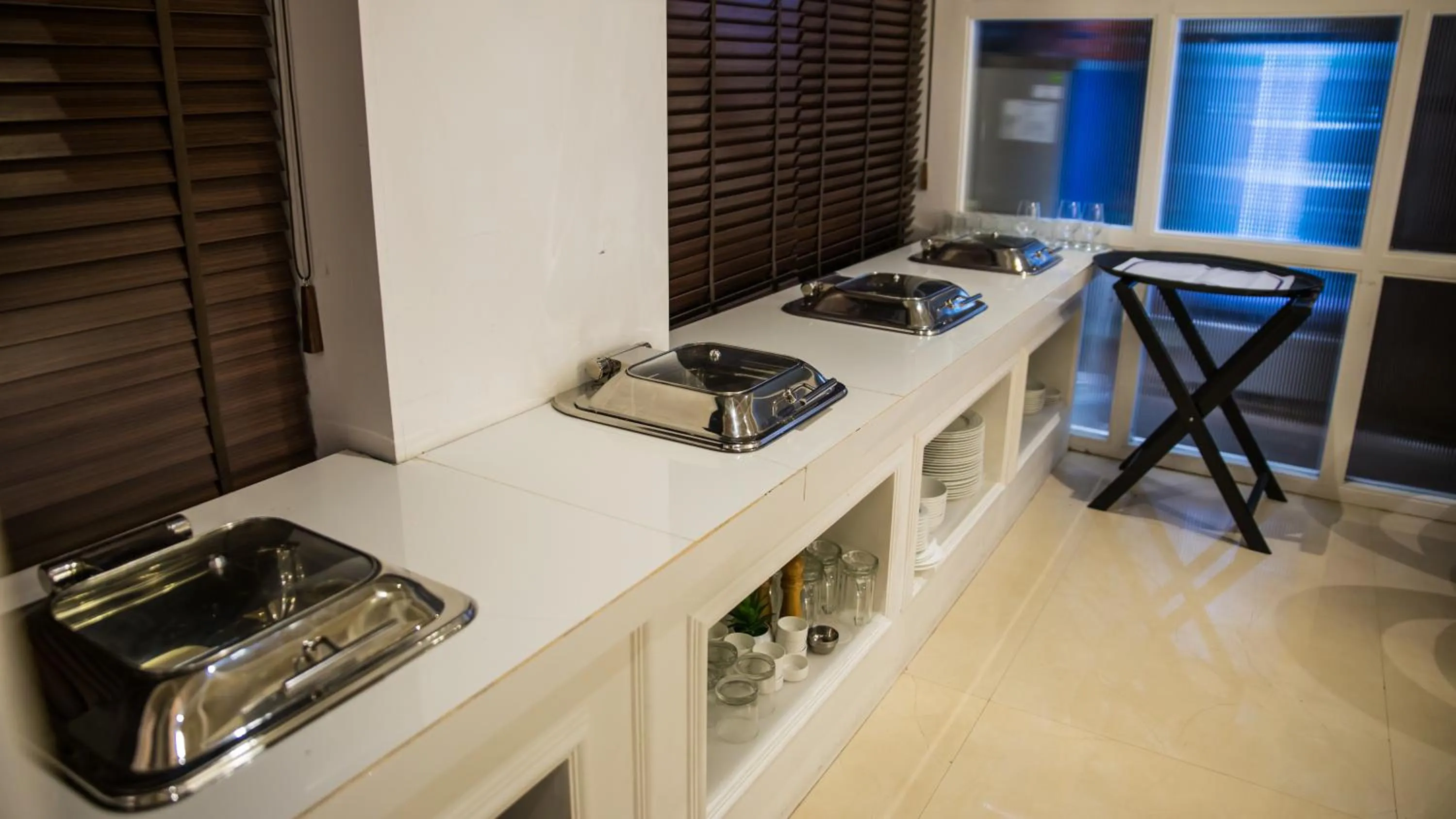 Dining area in Royal 9 hotel & Banquet