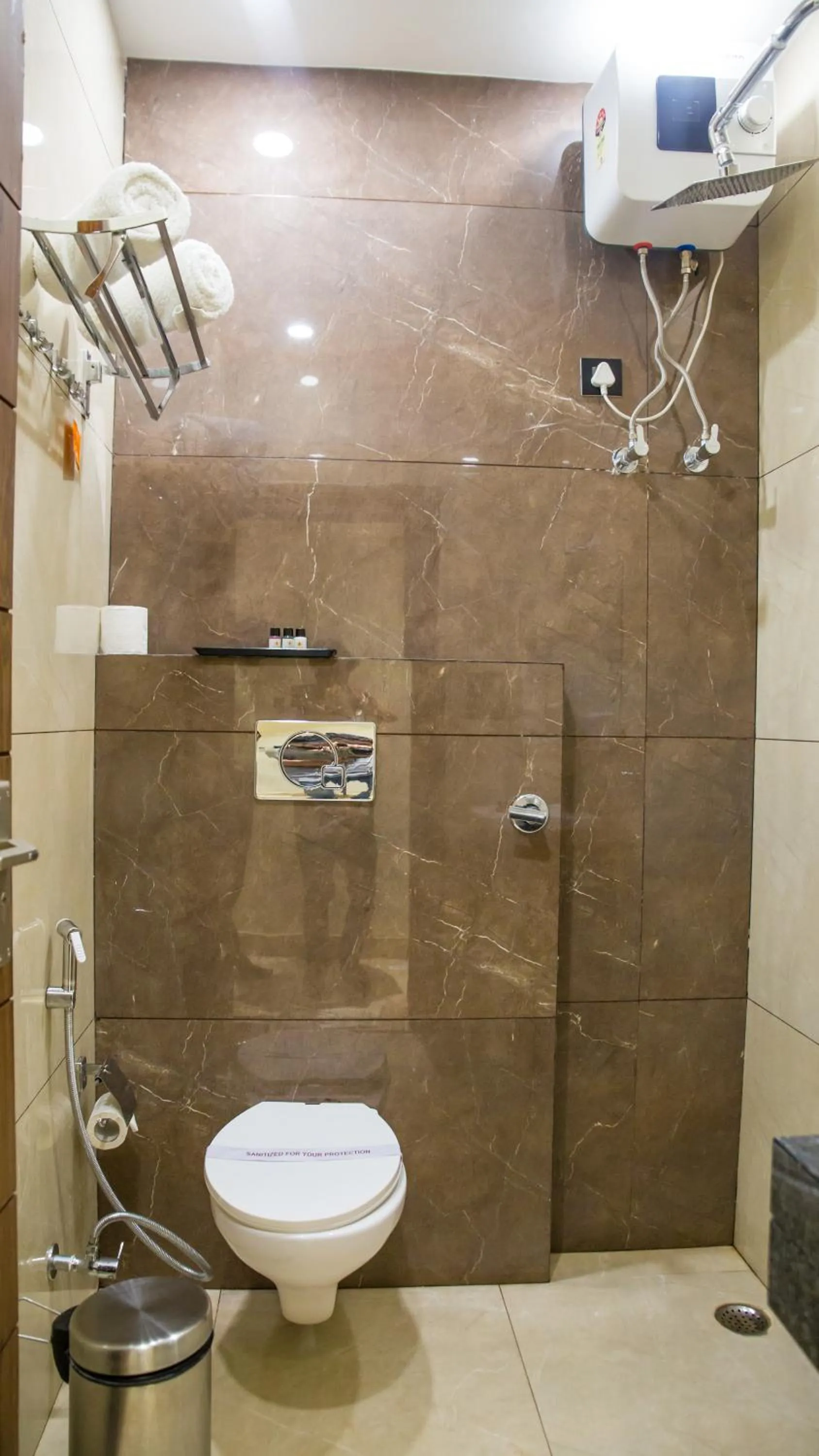 Bathroom in Royal 9 hotel & Banquet