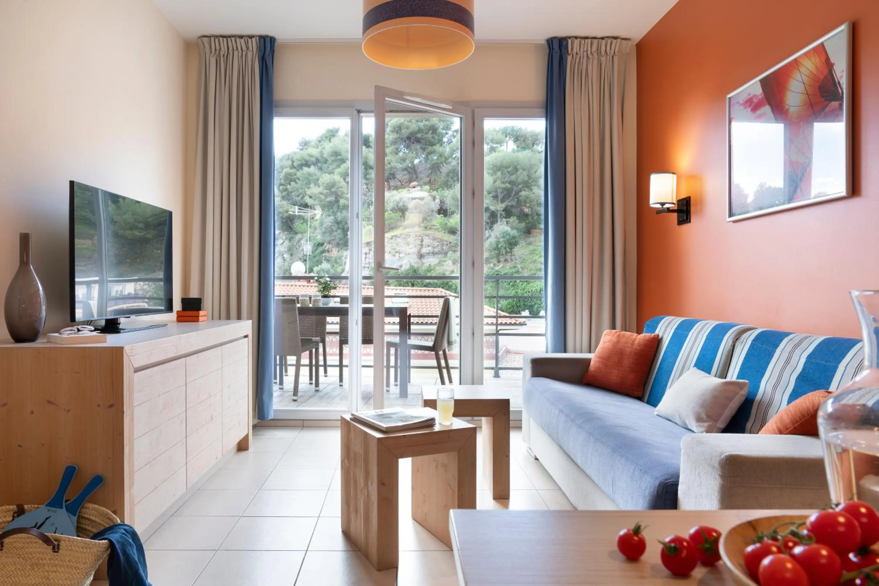 TV and multimedia in Résidence Pierre & Vacances Premium Julia Augusta