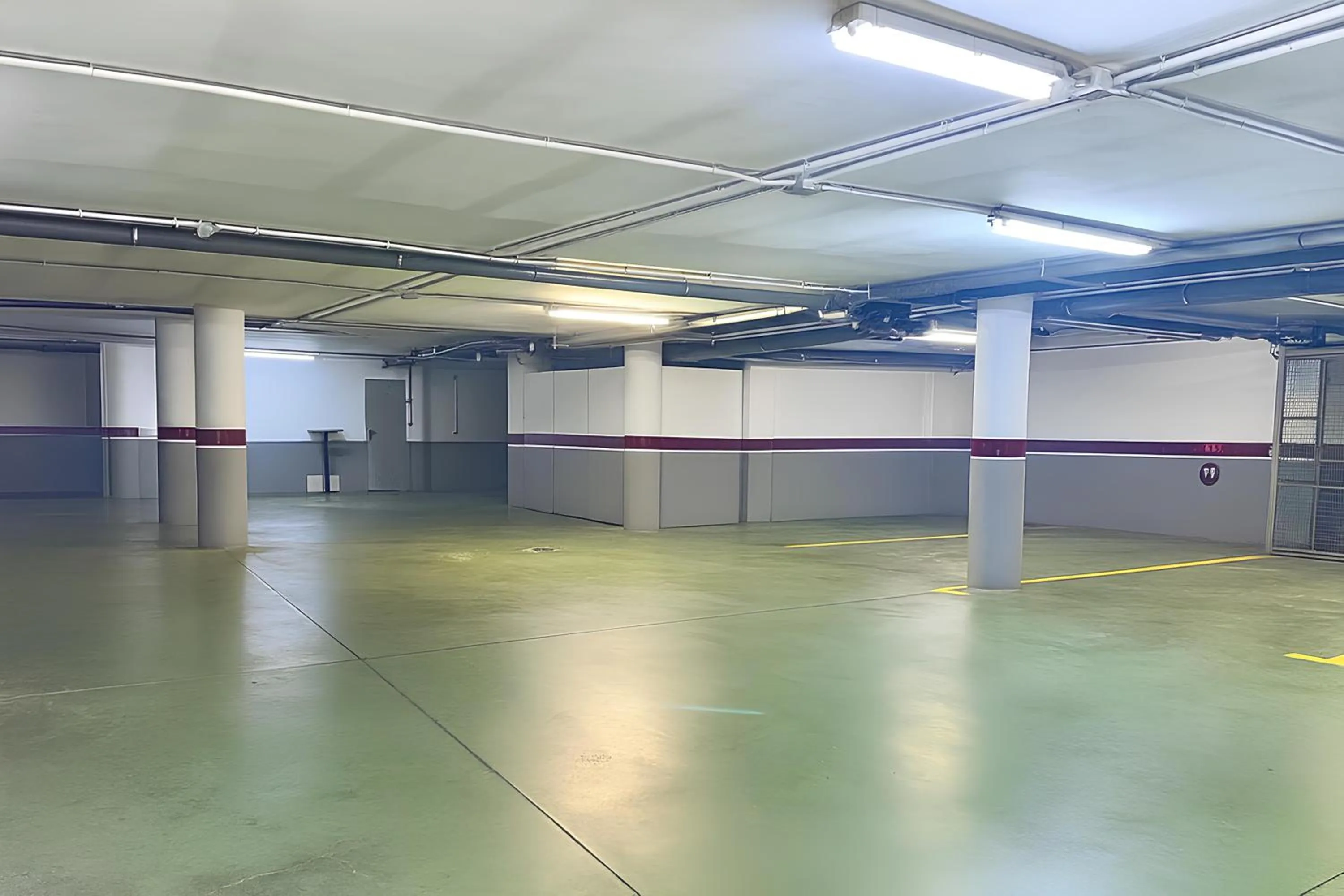 Parking in Hotel Equo Aranjuez