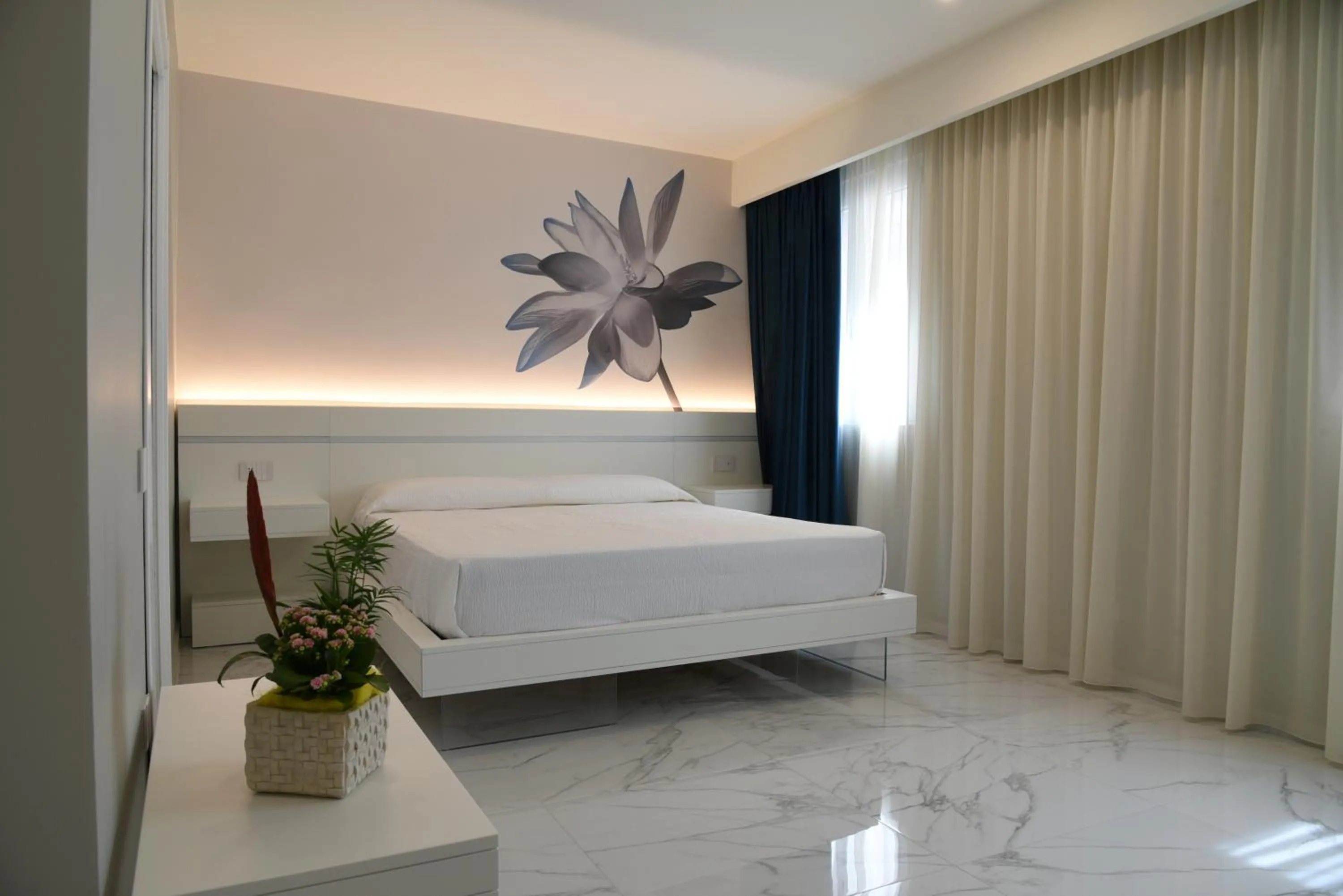 Bed in DEMSI Palace Hotel & Restaurant