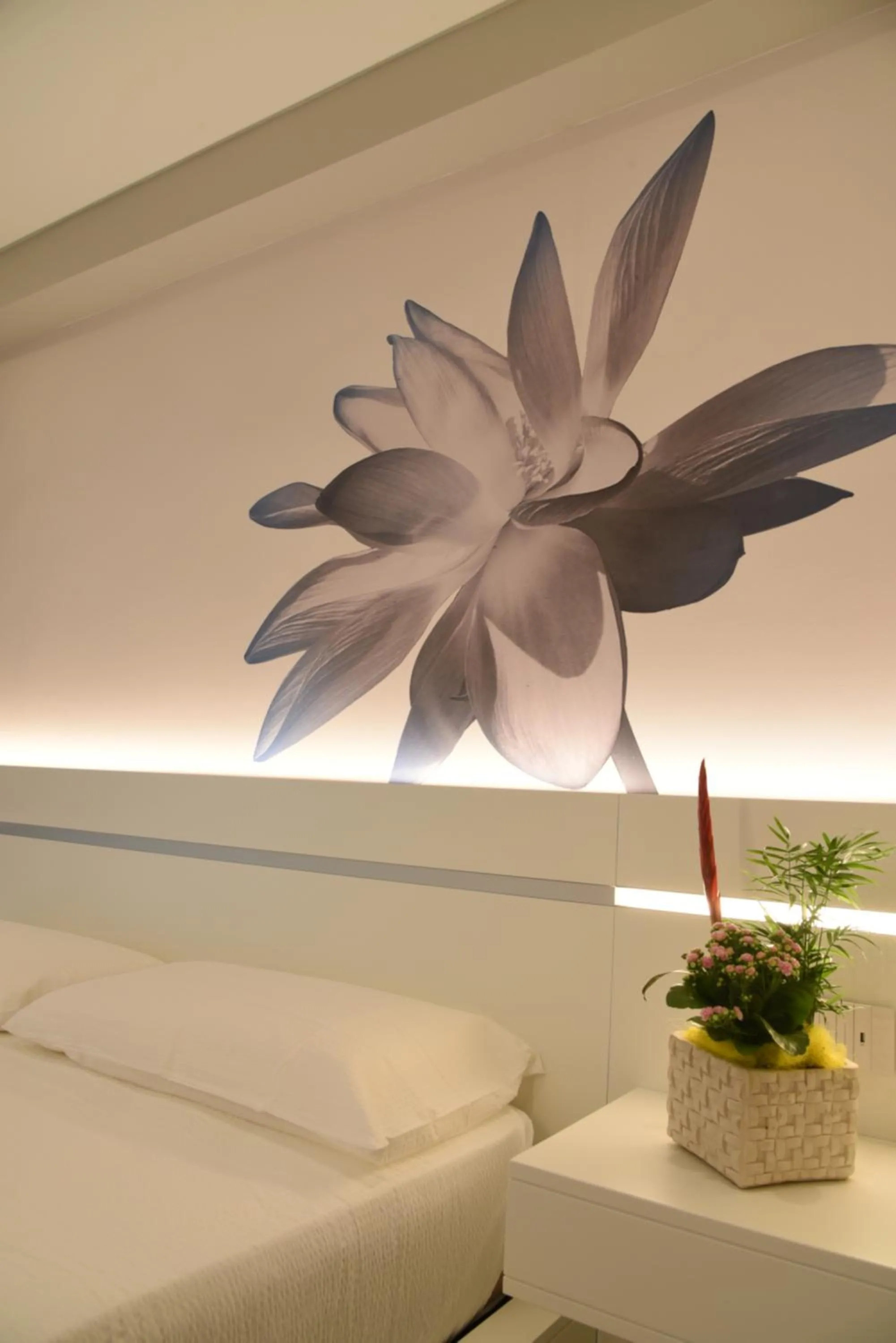 Bed in DEMSI Palace Hotel & Restaurant