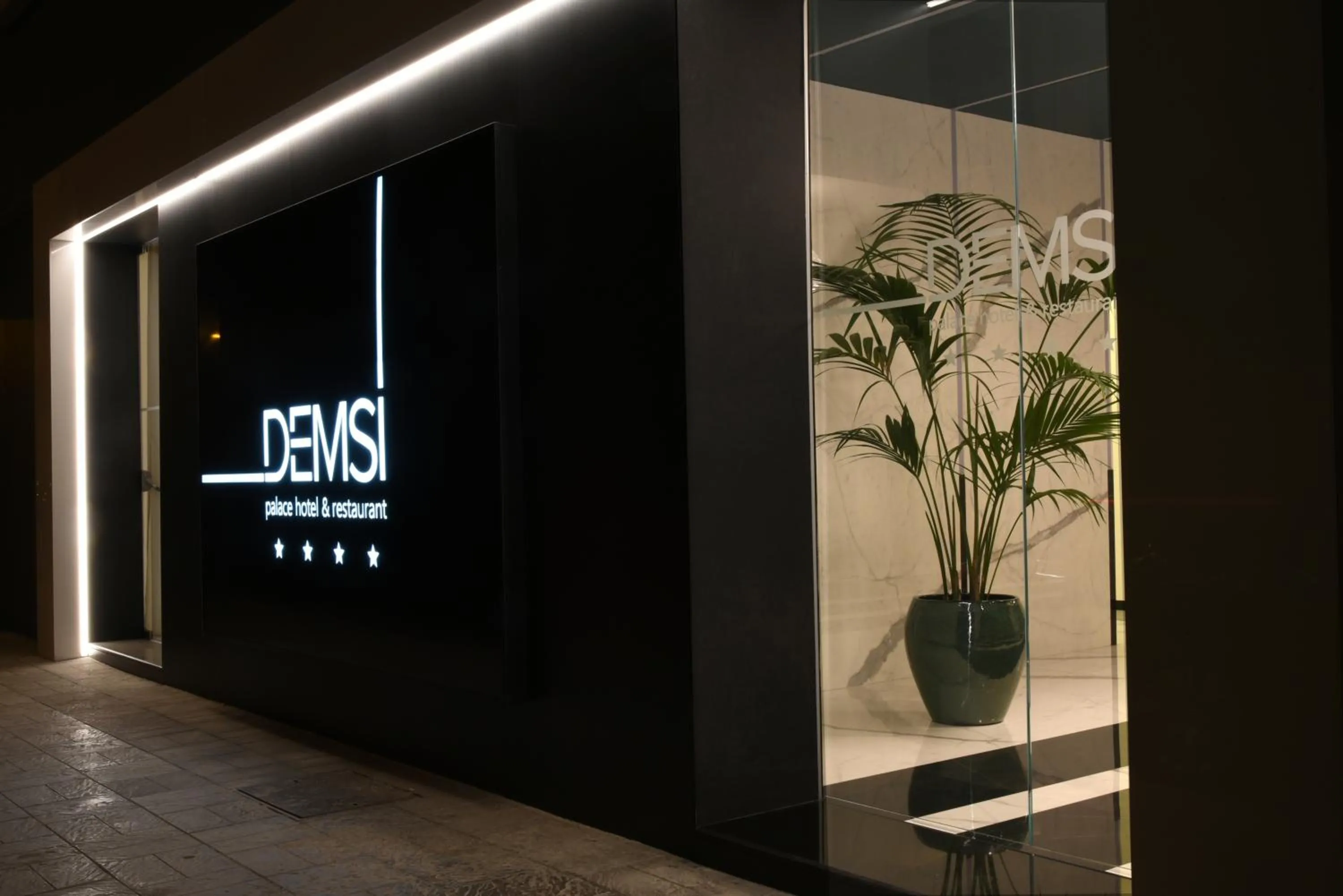 Facade/entrance in DEMSI Palace Hotel & Restaurant