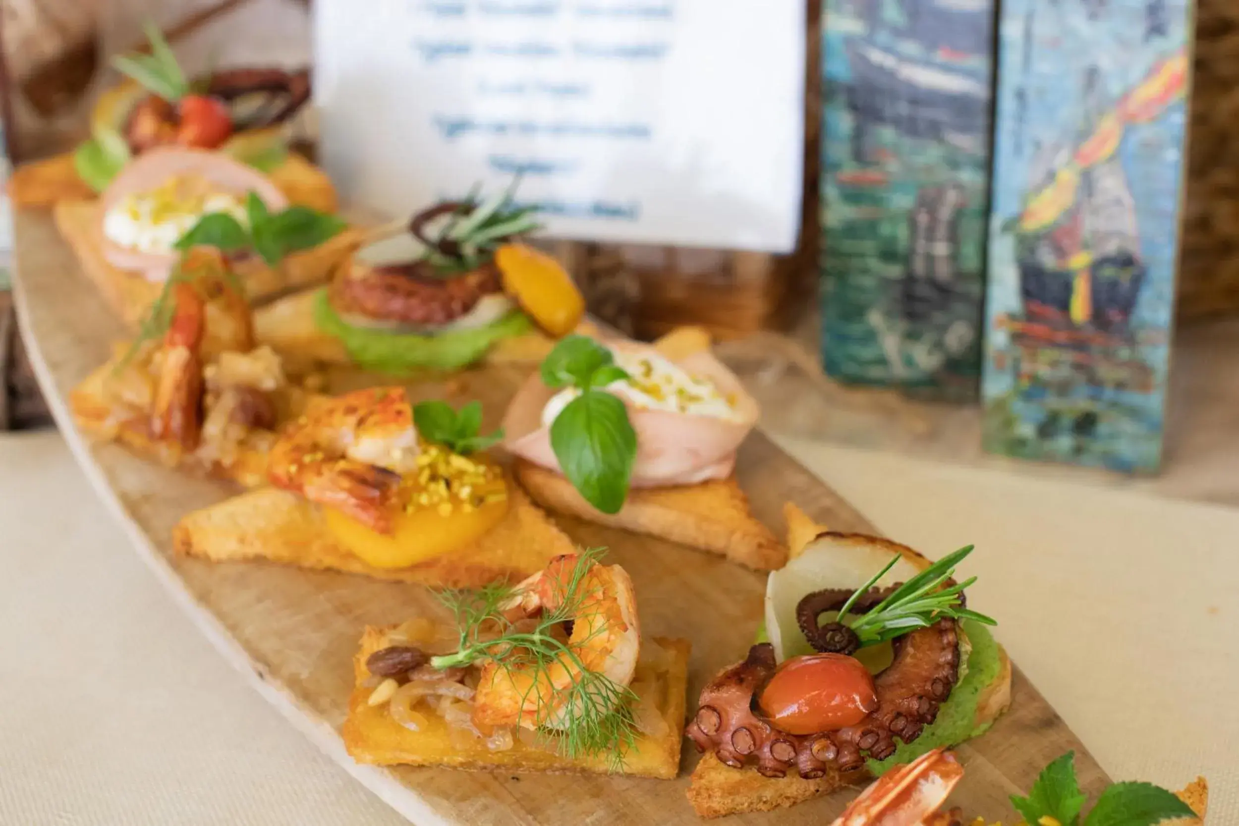 Food and drinks in Hotel Bristol Food and drinks in Hotel Bristol