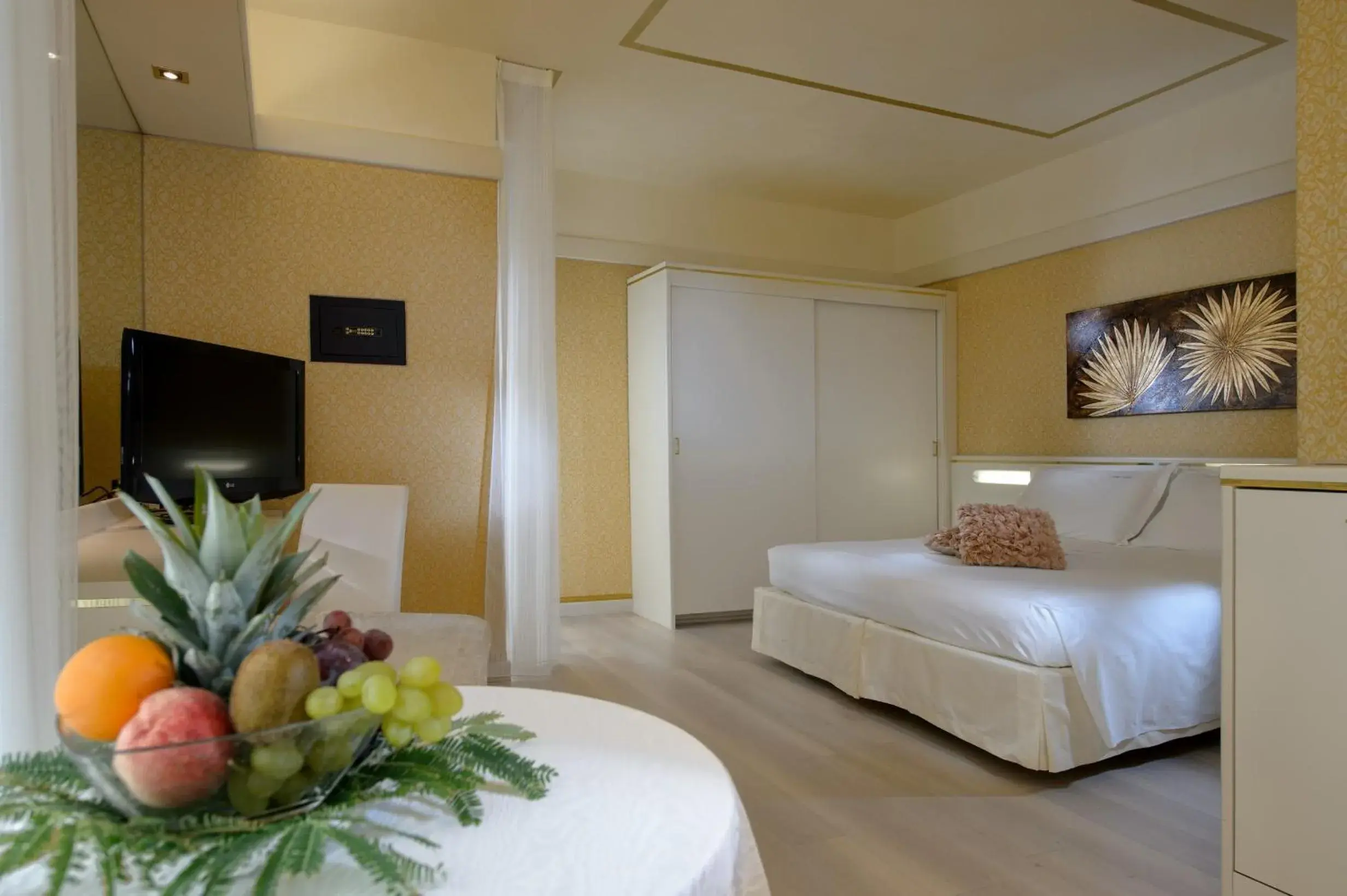 Bed in Hotel Bristol Bed in Hotel Bristol