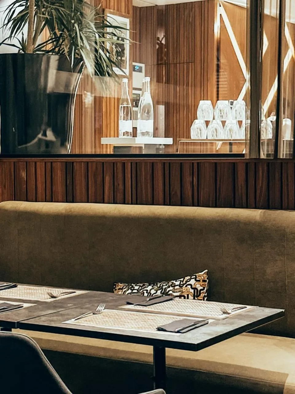 Restaurant/places to eat in Urban Hotel & Spa