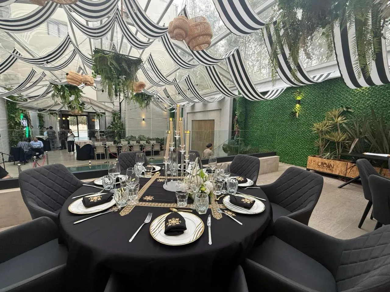 Restaurant/places to eat in Urban Hotel & Spa