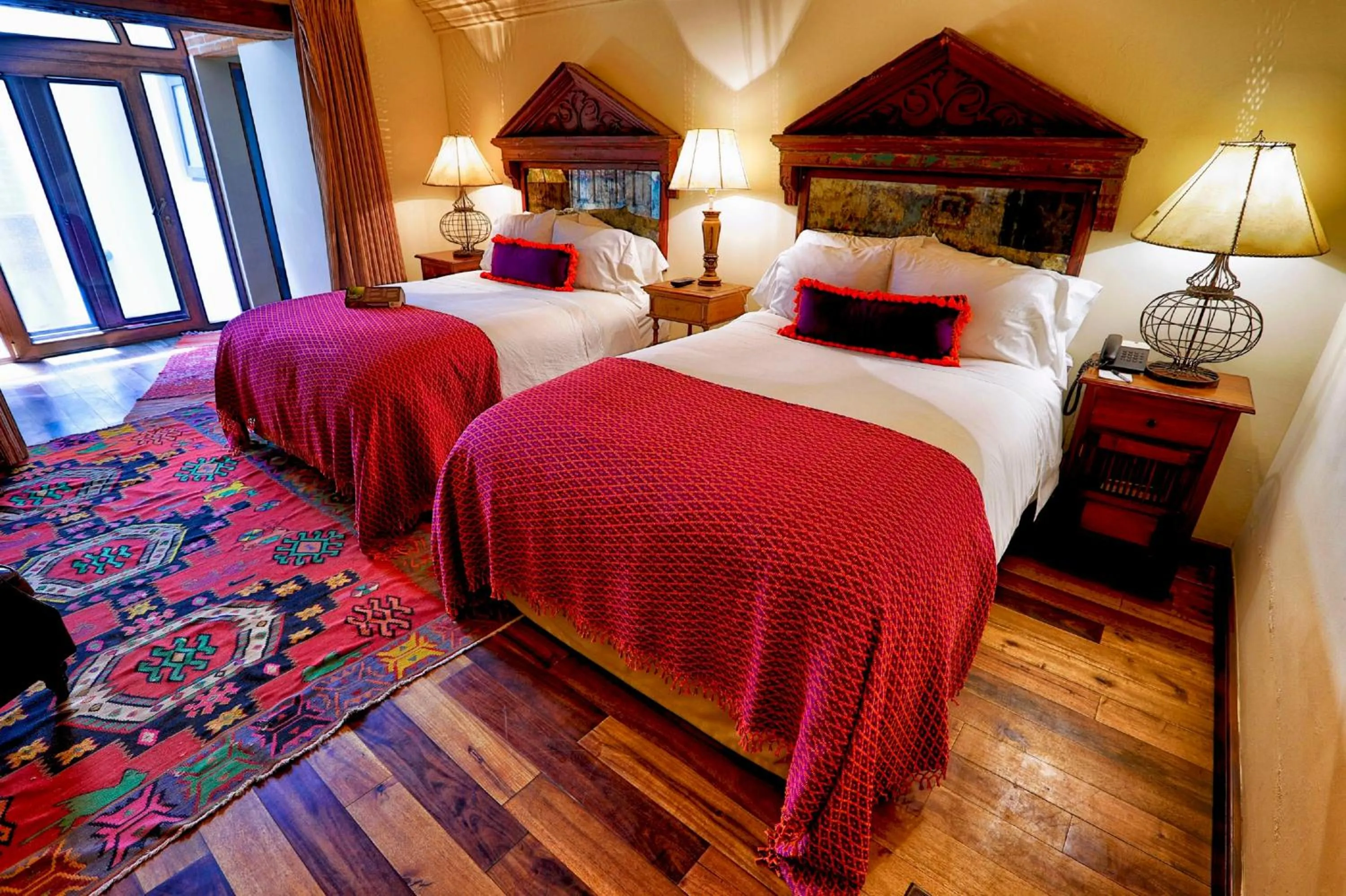 Photo of the whole room, Bed in Pensativo House Hotel