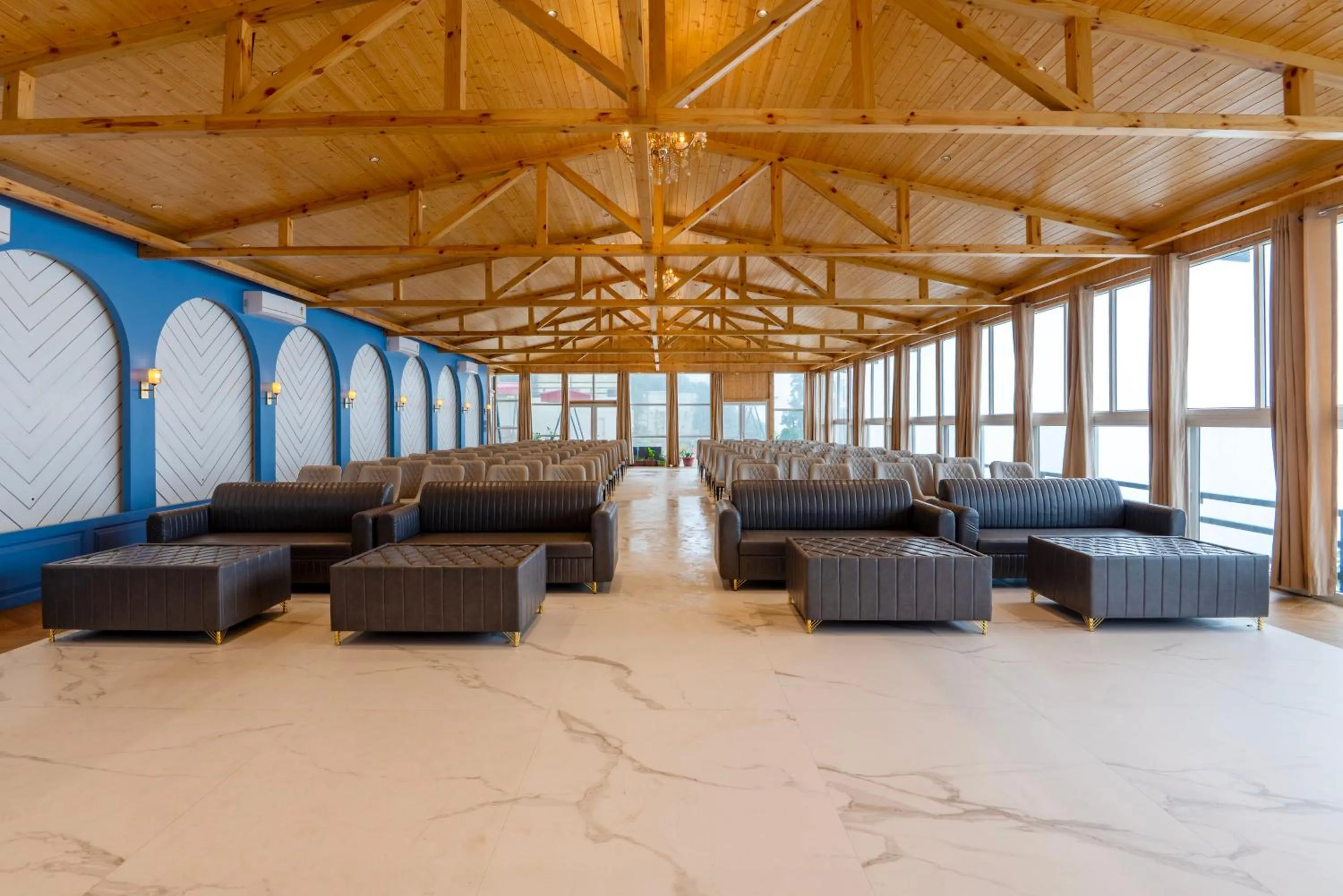 Banquet/Function facilities in Treebo Premium Queens Of Hills Near Mall Road Area