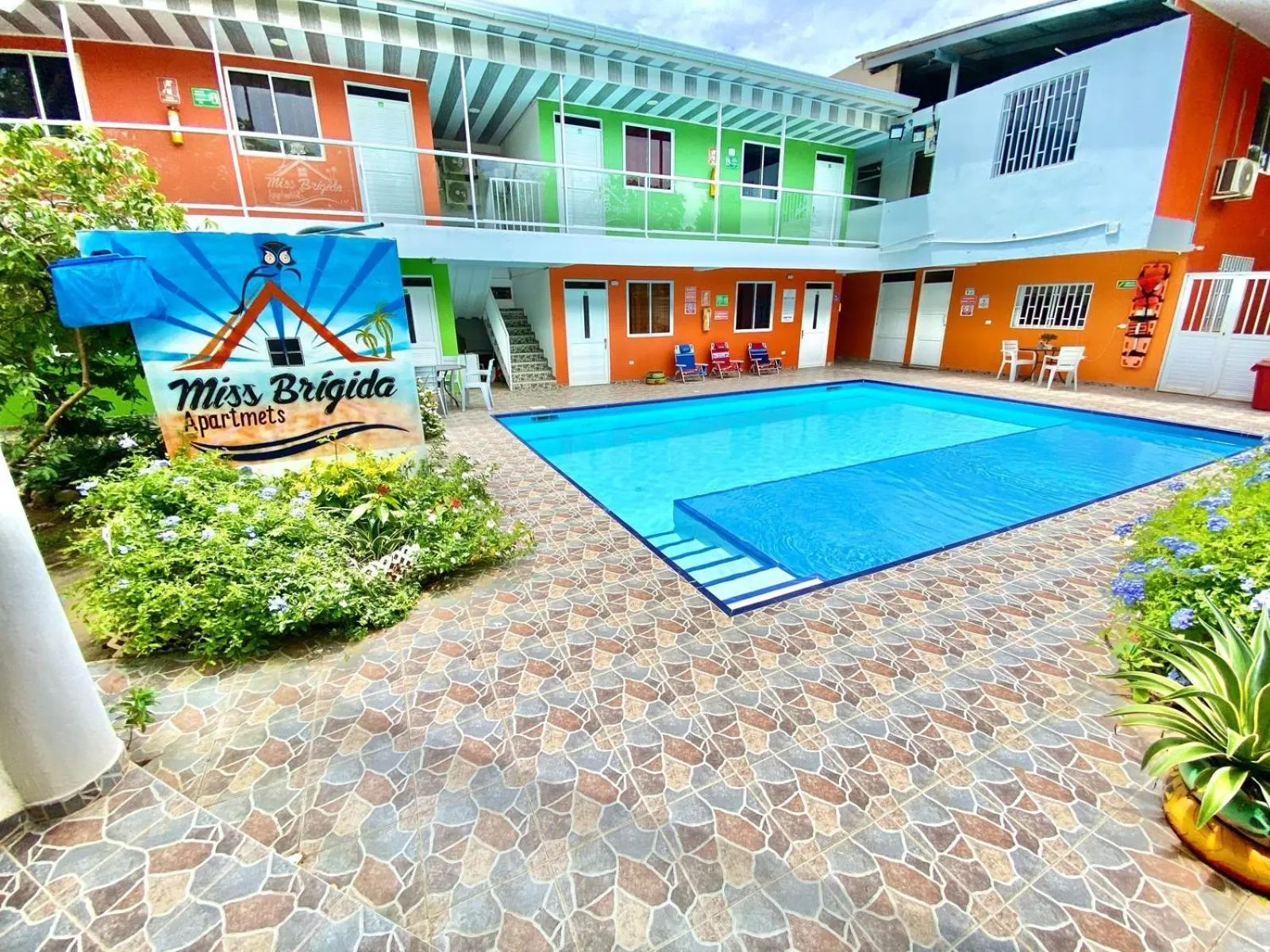 Swimming pool in Apartamento Miss Brigida