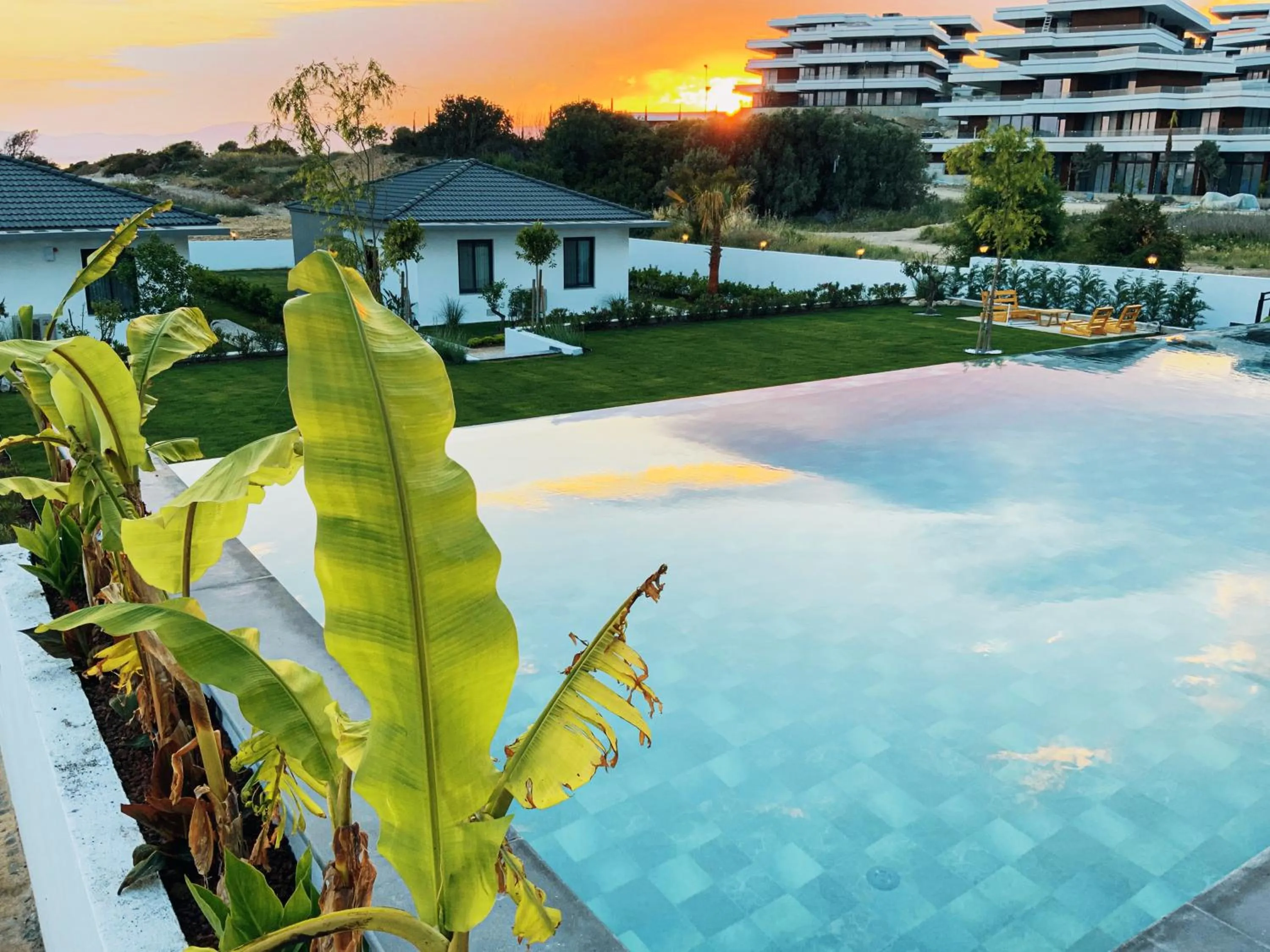 Swimming pool in KADAGAN SUİTES AYASARANDA