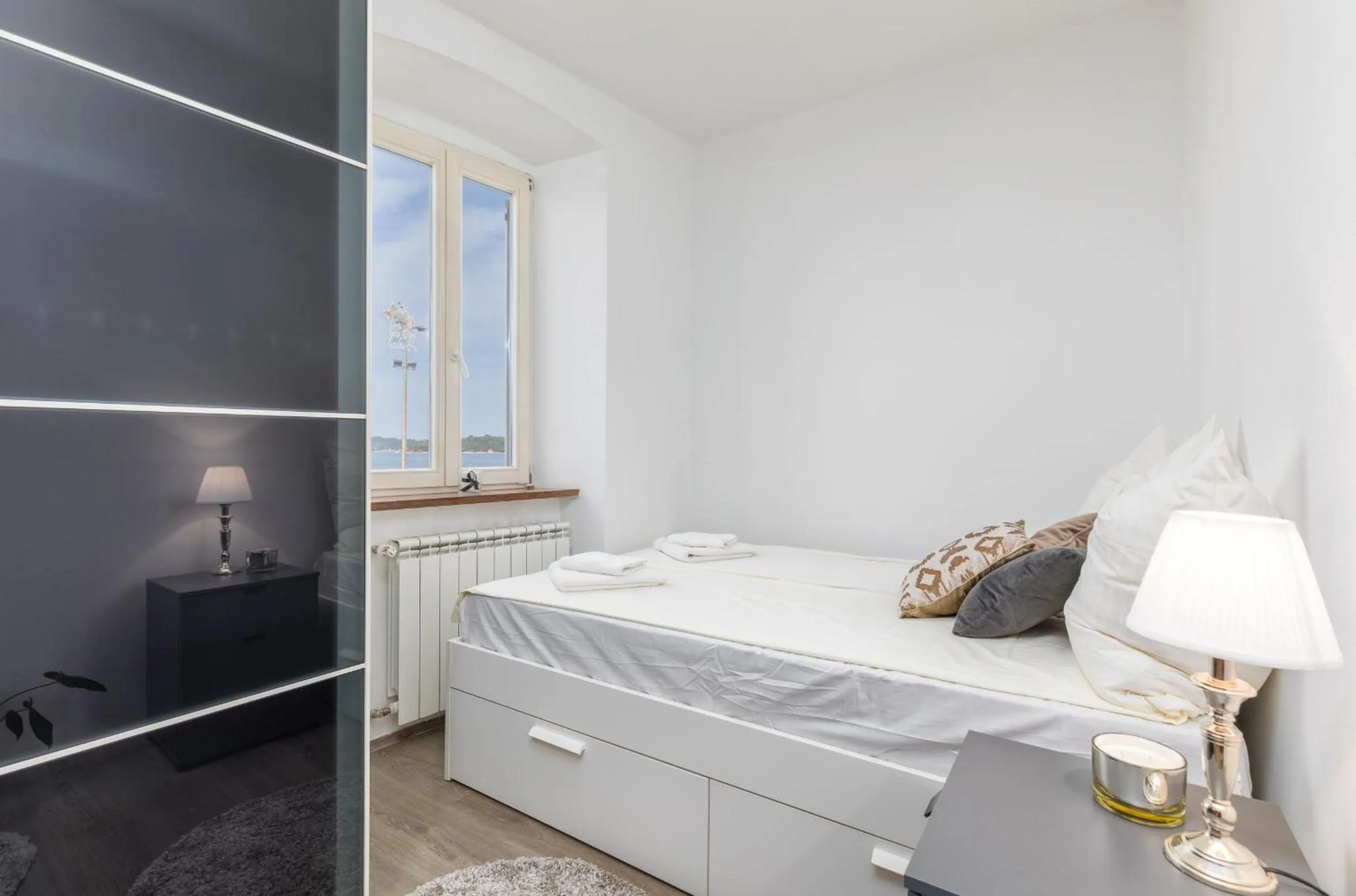 Bedroom, Bed in Apartment Augusto - Sea view