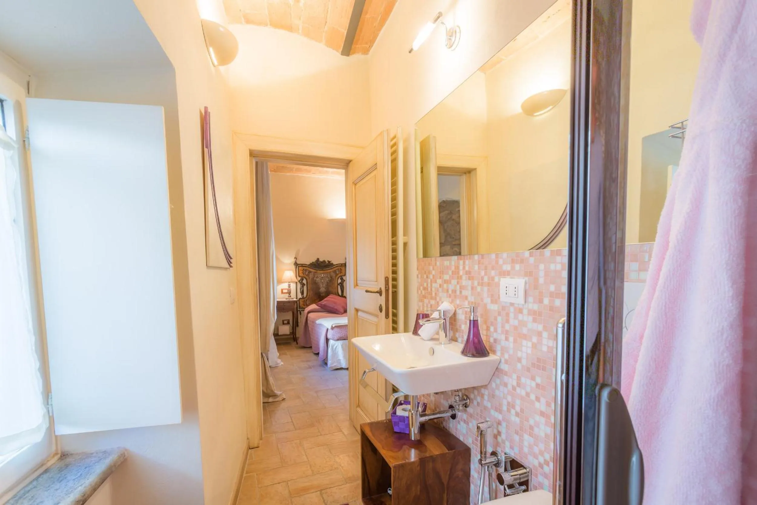 Bathroom in Viterbo Antica - centro storico