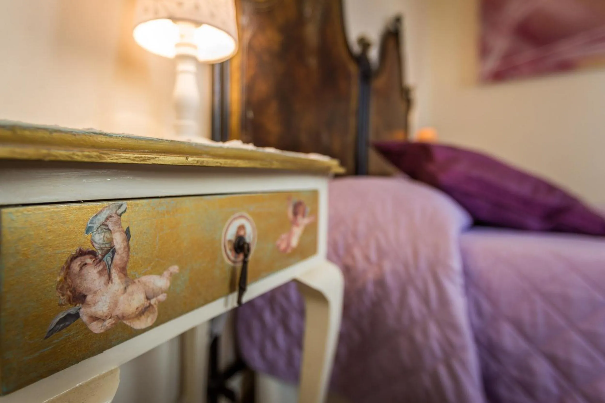 Decorative detail, Bed in Viterbo Antica - centro storico