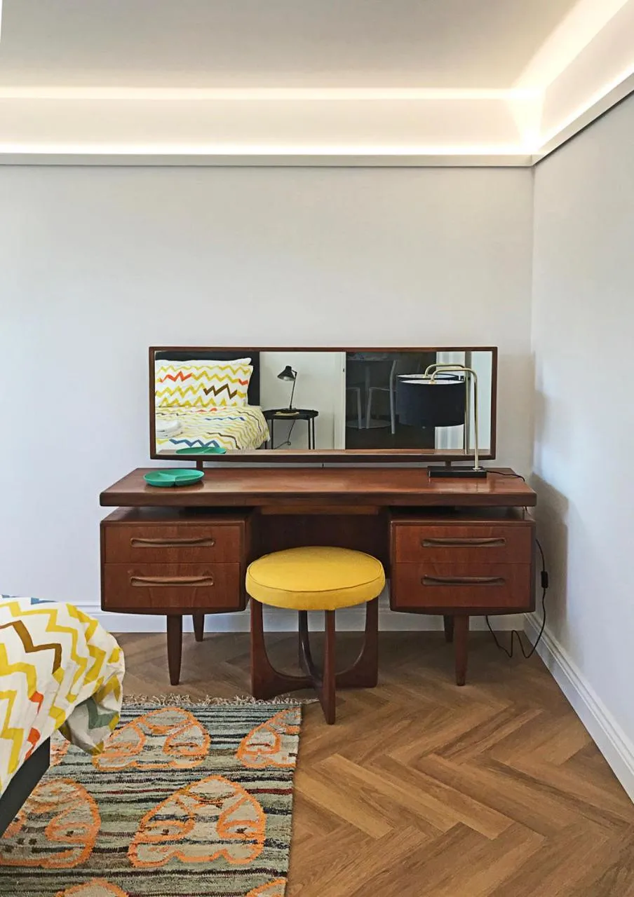 Ilfracombe Townhouse: restored historic home