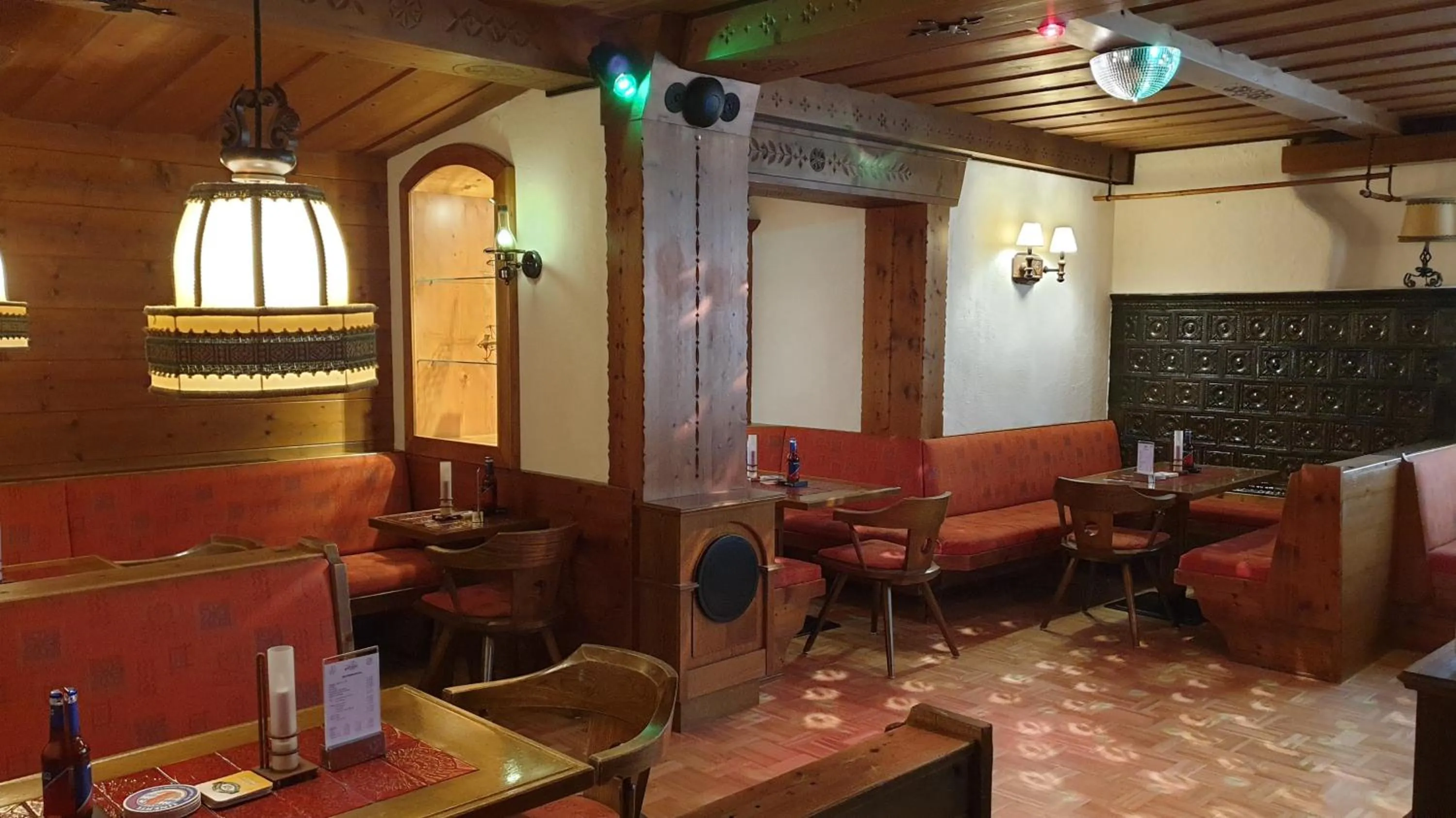 Lounge or bar in Hotel Edelweiẞ garni - b&b