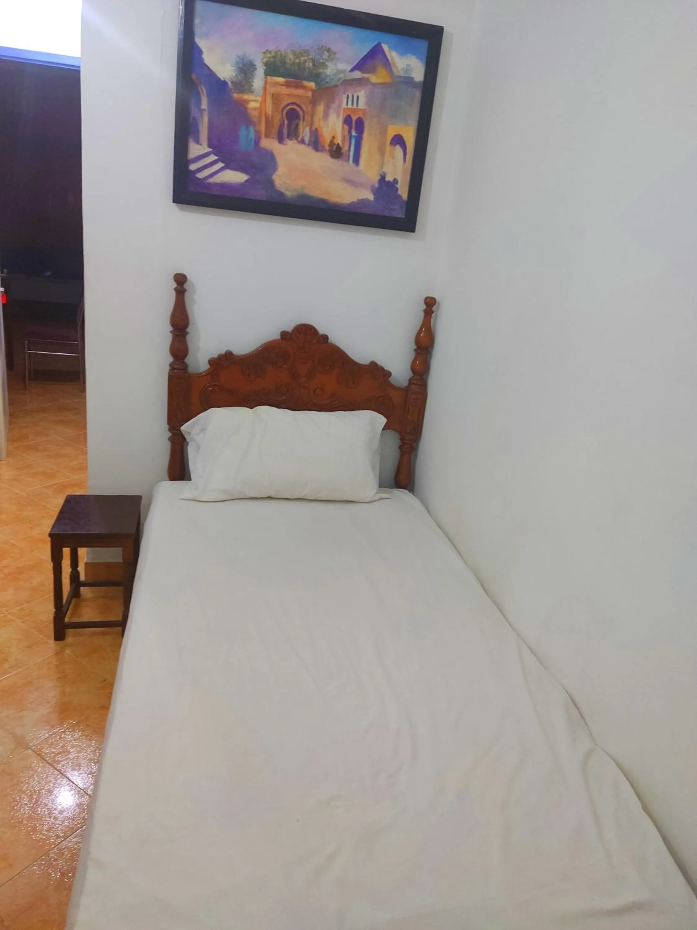 Bed in Dar Baddi