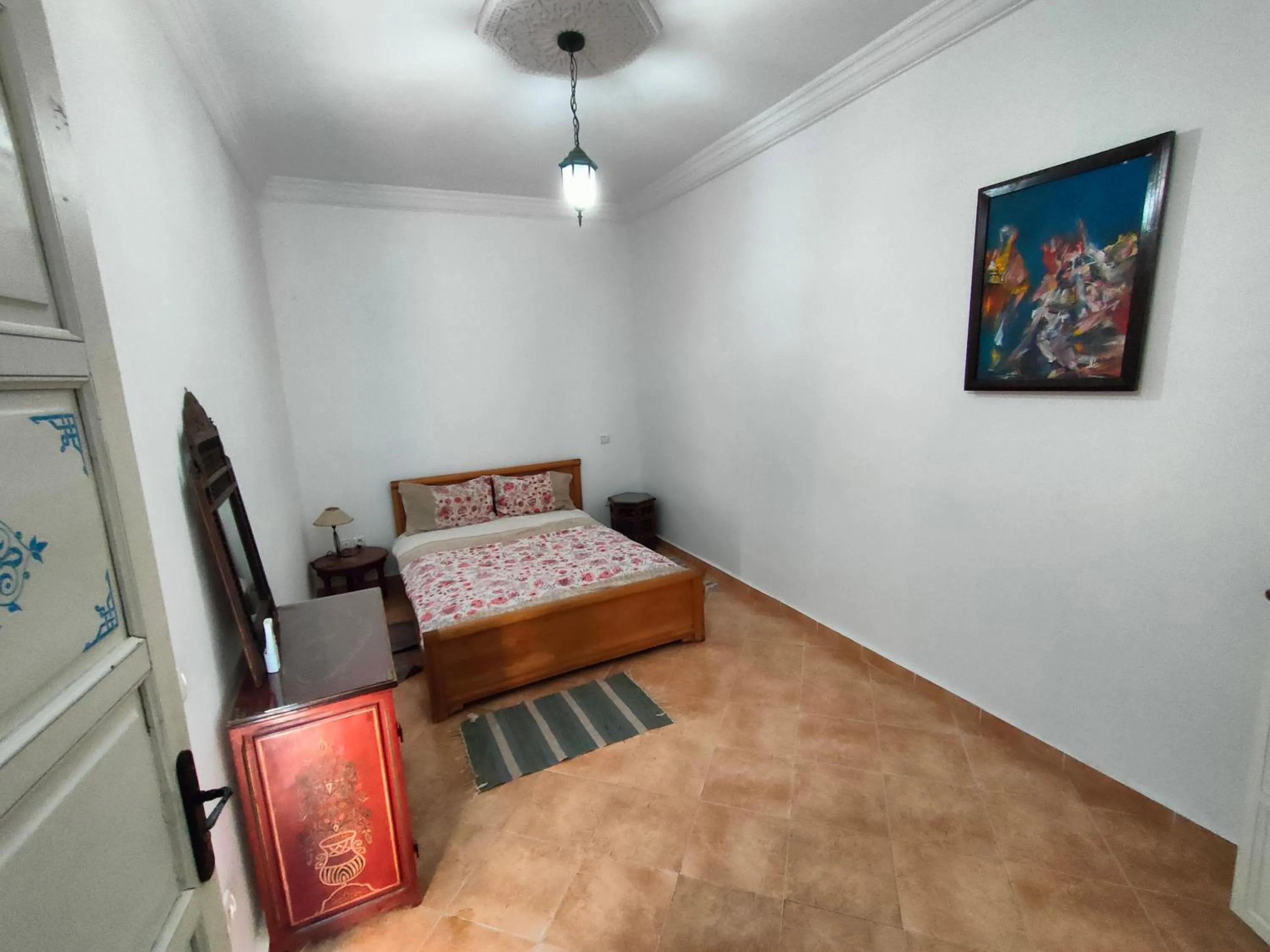 Bed in Dar Baddi