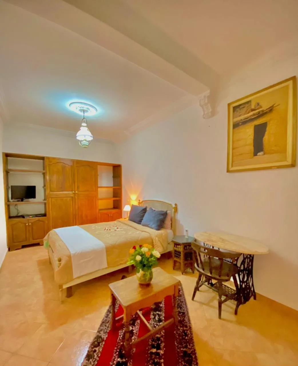 Bedroom, Bed in Dar Baddi